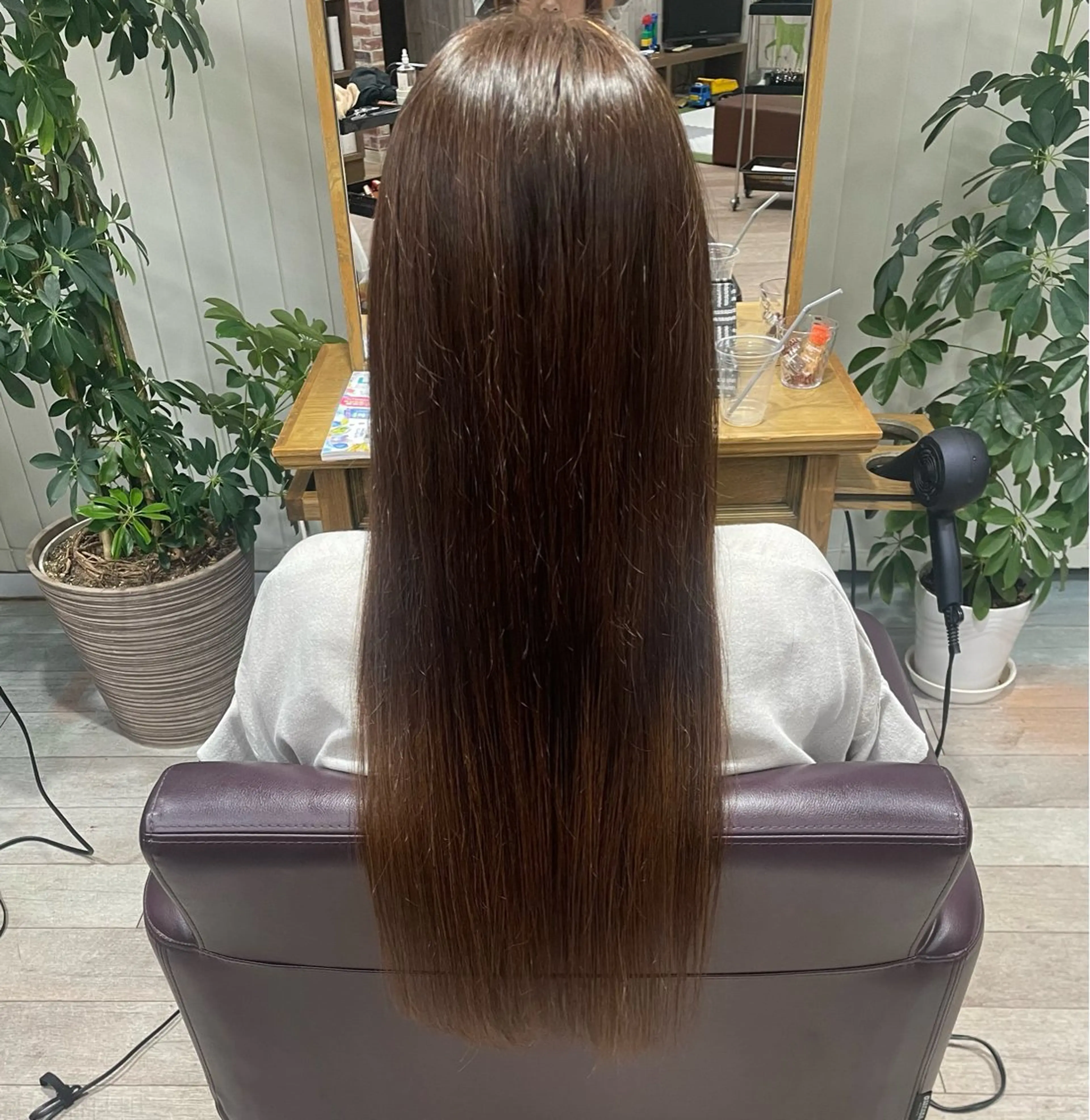 ロング 縮毛矯正 シミズ カエデ🍁のヘアスタイル