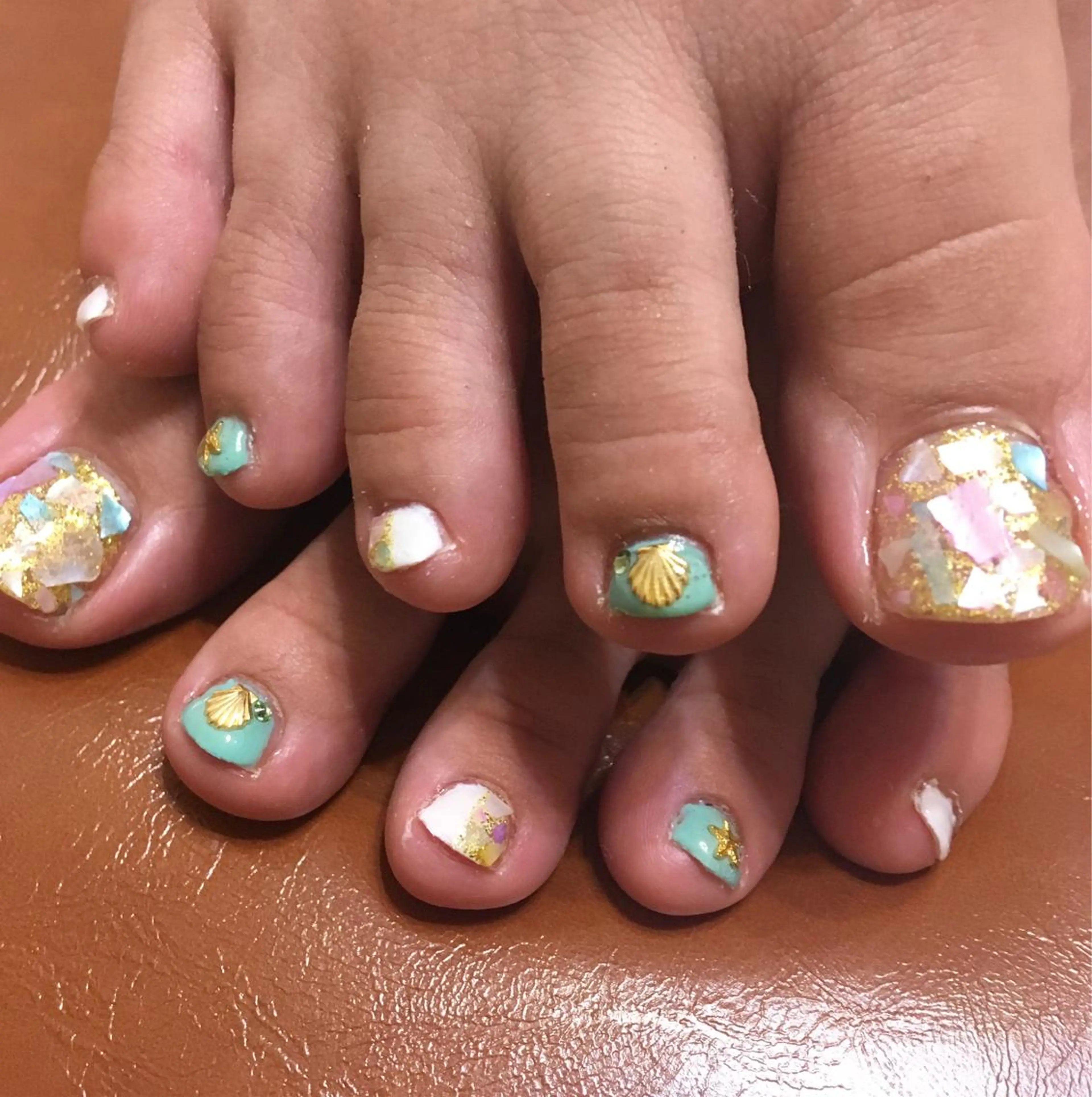 ネイル 持ち込み フットネイル 🌈KANÅKO 🌈のネイルデザイン