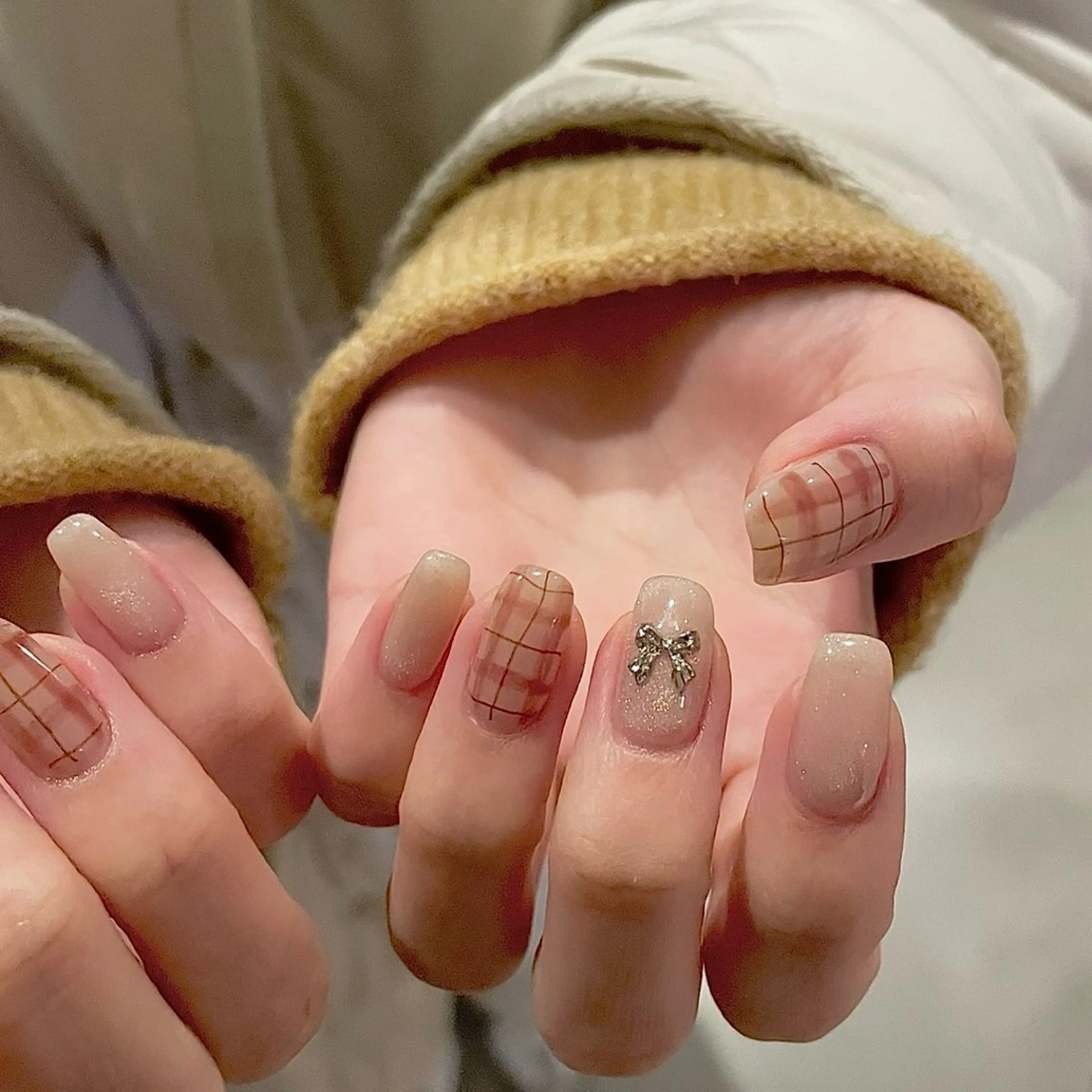 ネイル マグネットネイル リボン ハンドネイル moufu.nail /sayaka 本町のネイルデザイン