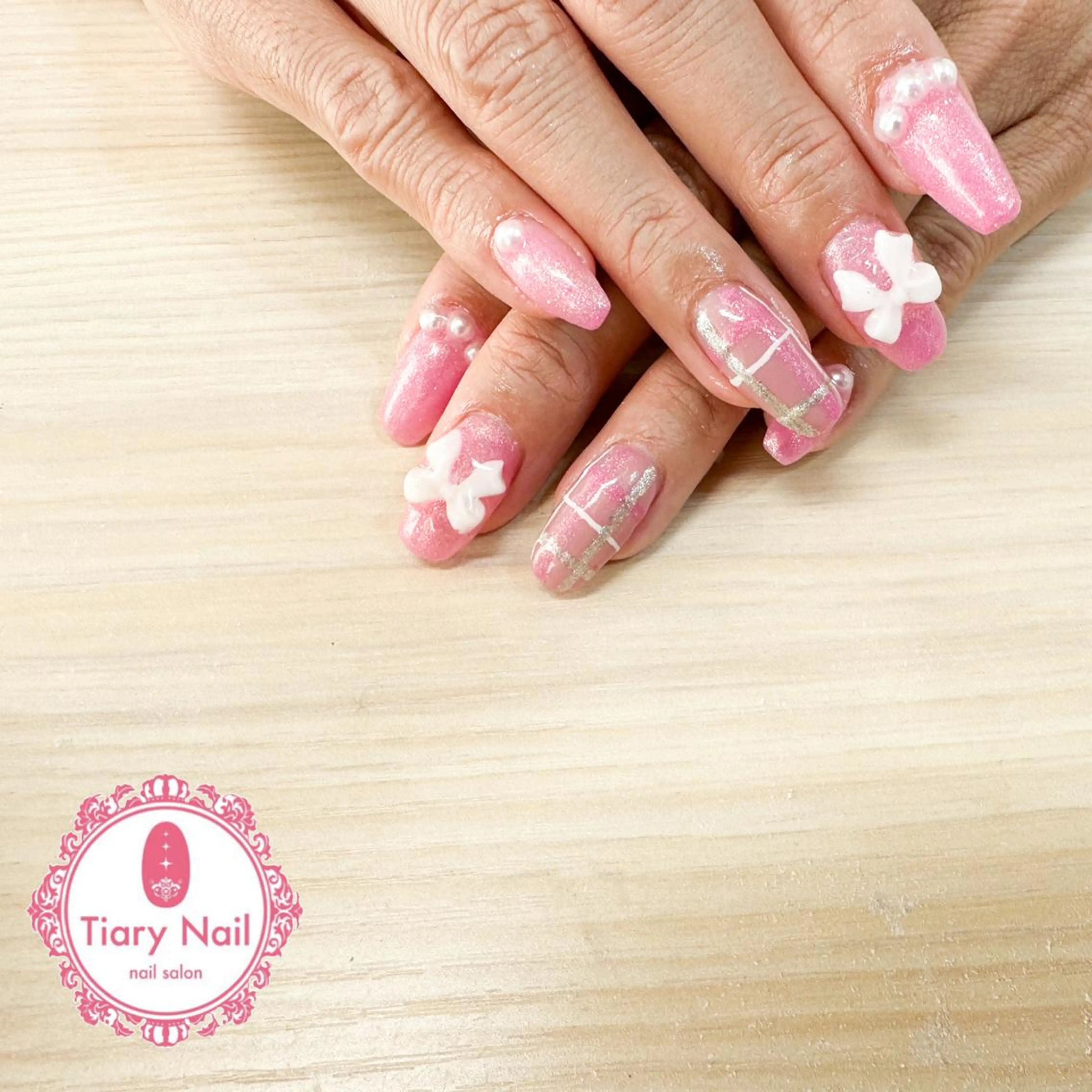 ネイル tiarynail K K🐼のネイルデザイン