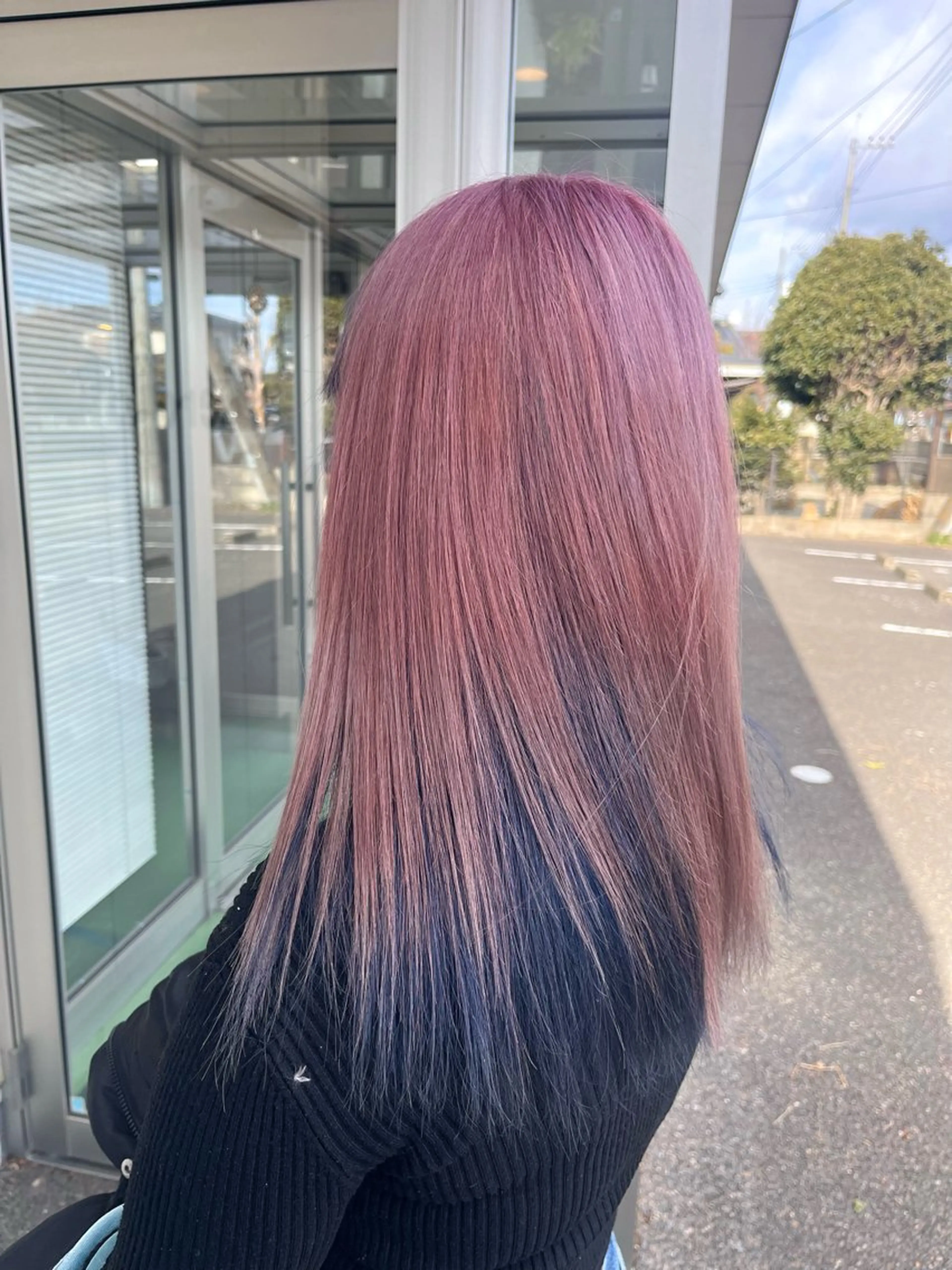 ロング カラー インナーカラー ヘアカラー 久留生 隼斗のヘアスタイル