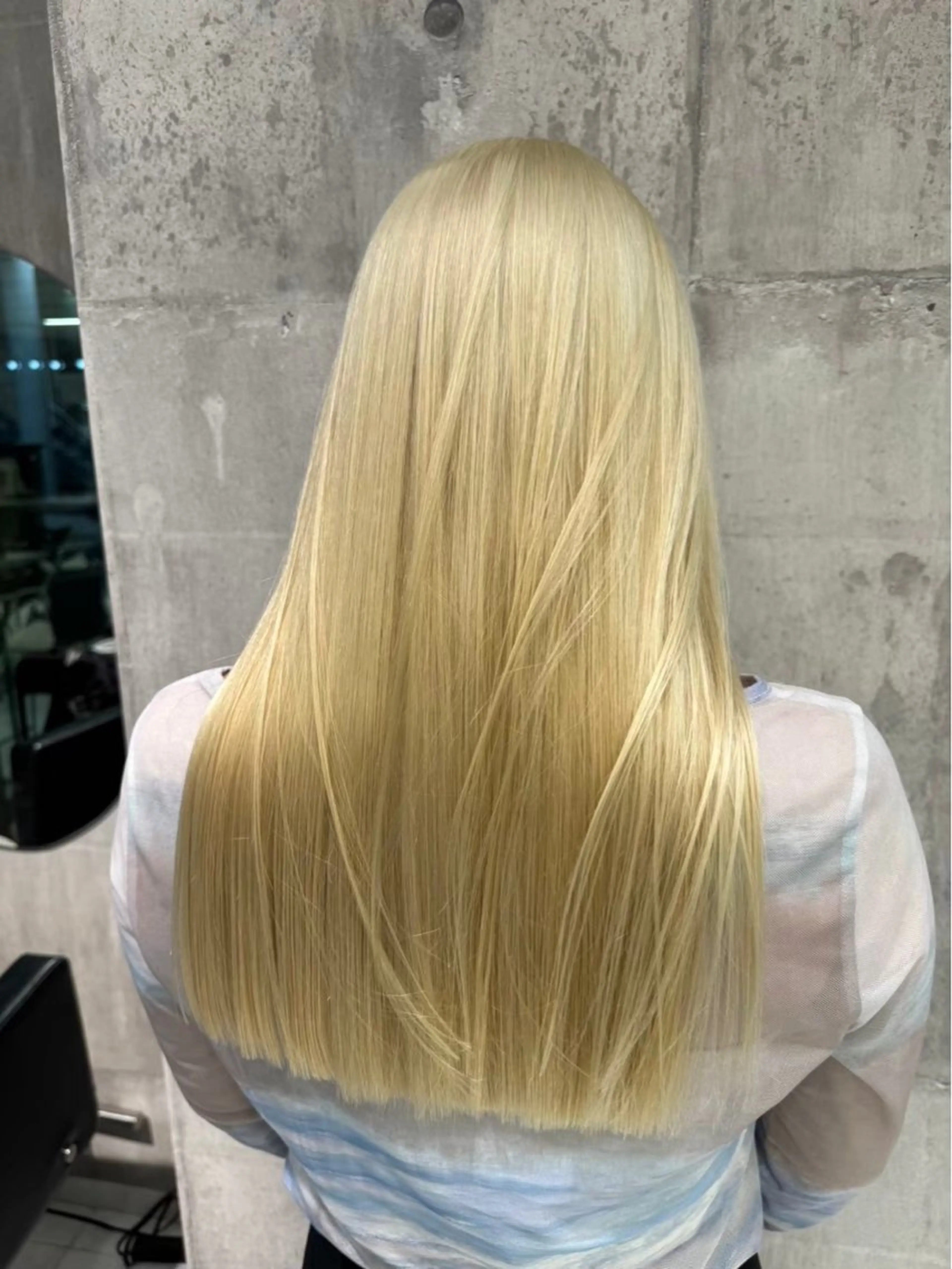 セミロング カラー ハッシュカット/ ミルクティー/ みうのヘアスタイル