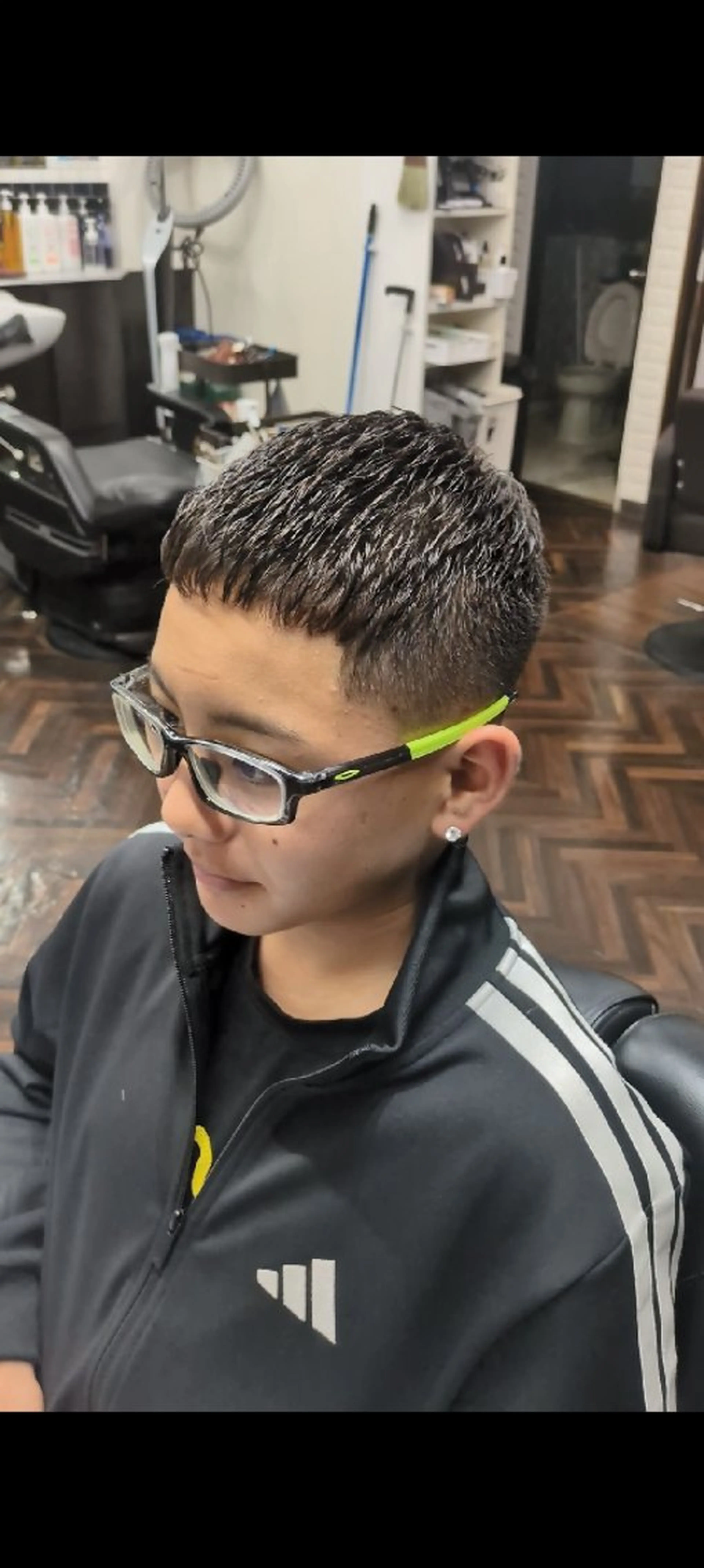 メンズ パーマ 金城 宏宜のヘアスタイル