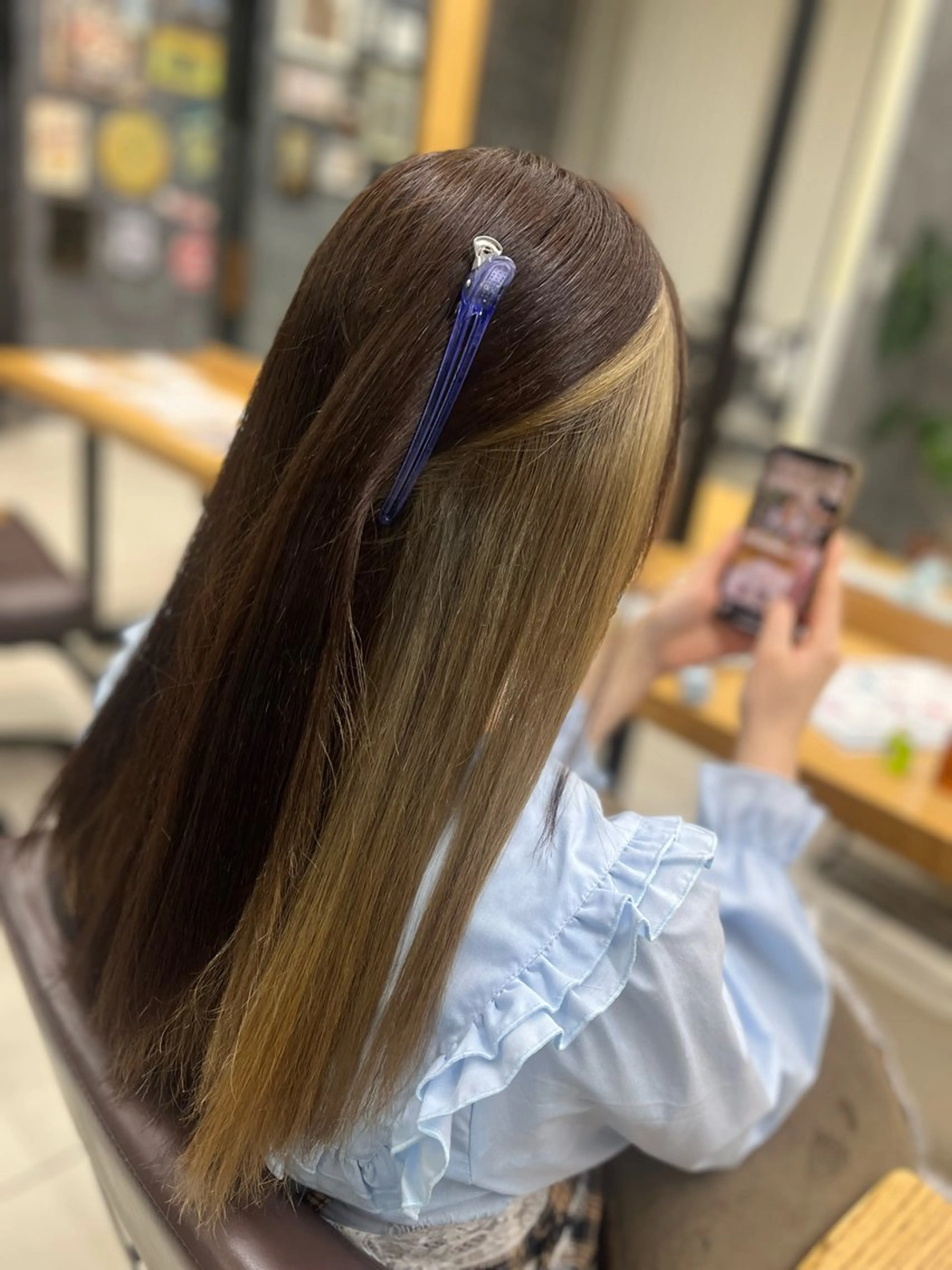 セミロング カラー シールエクステ ベージュカラー ブリーチ ブロンド ブラウンカラー ヘアカラー ⭐️さき⭐️ カラー/エクステのヘアスタイル