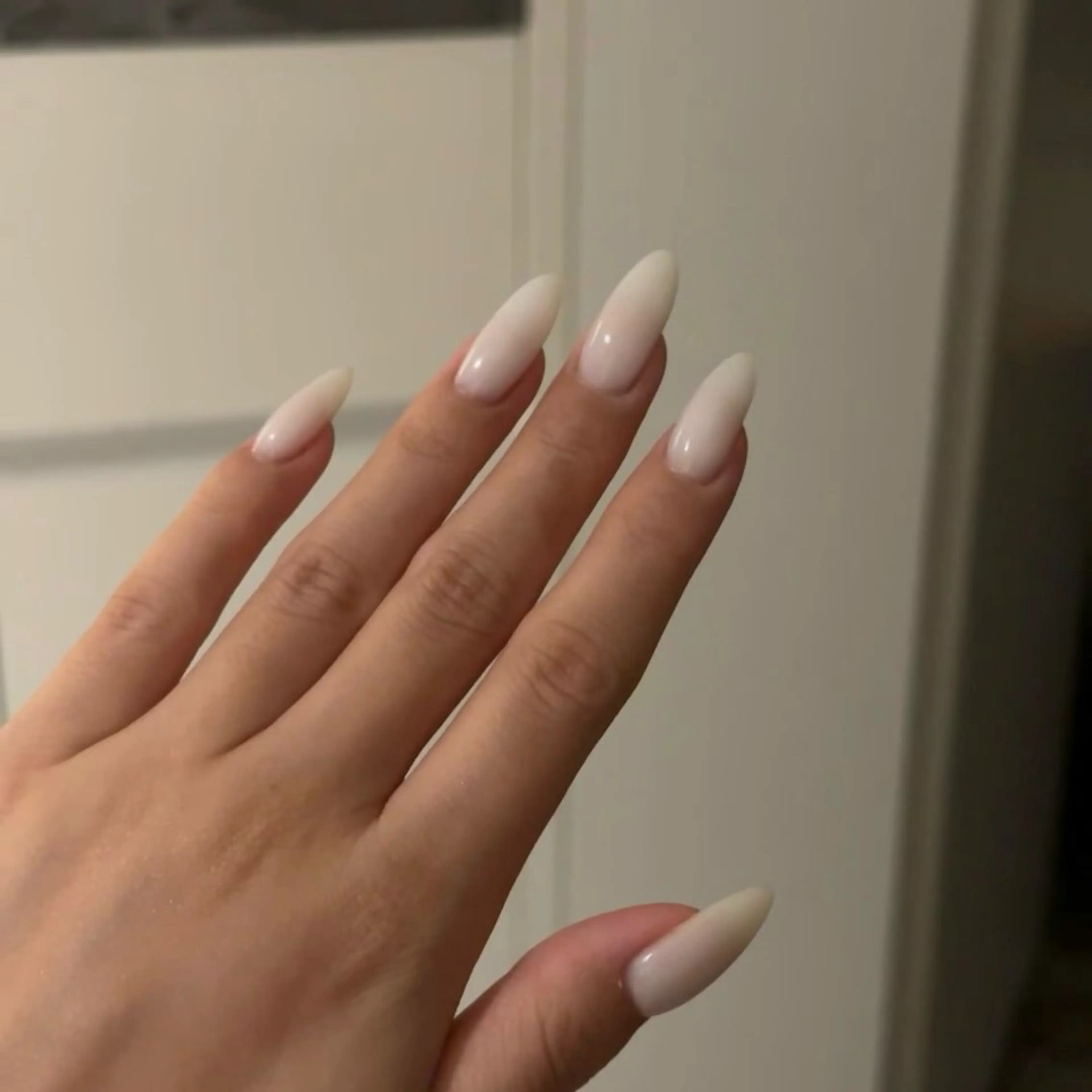 ネイル ハンドネイル ハンドケア H1 Nail Salon ケンのネイルデザイン