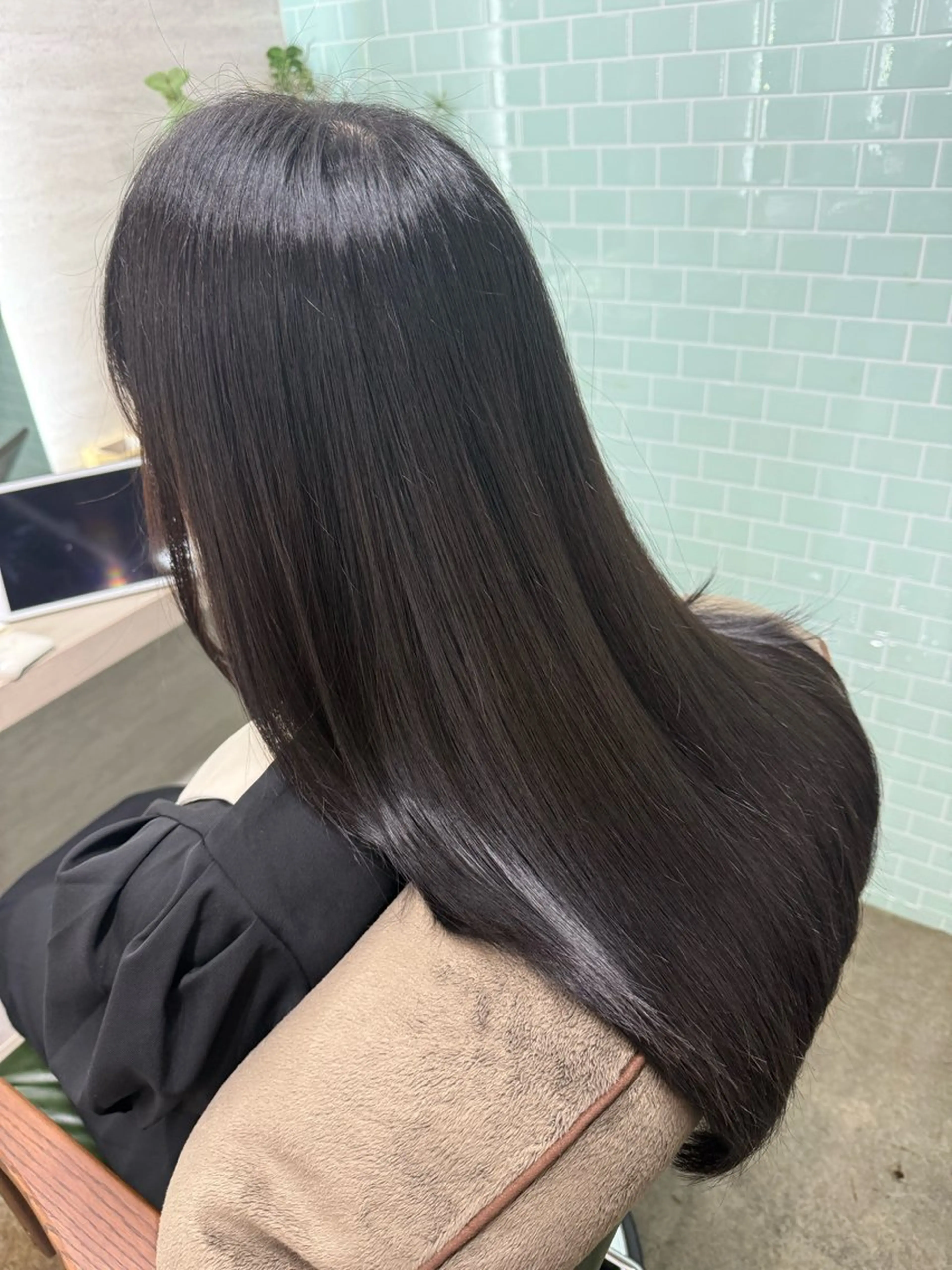 ミディアム カラー ミディアムパーマ ハイライトカラー ボブ ハイライト 髪質改善 カット ヘアカラー 縮毛矯正 トリートメント 縮毛矯正/ /関内/あべももこのヘアスタイル