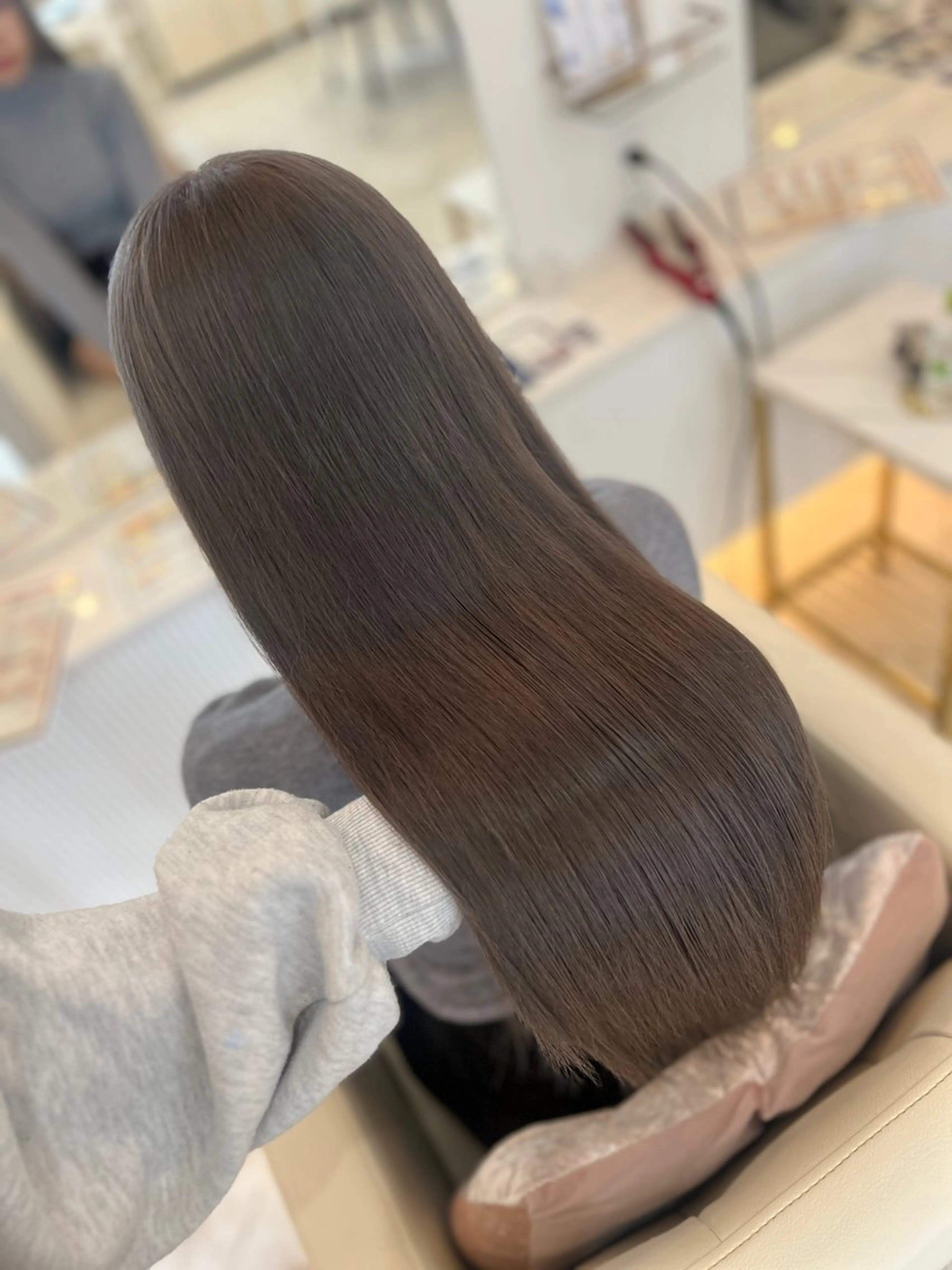 ロング カラー ブリーチ ハイトーンカラー 髪質改善 トリートメント 高野 慧成のヘアスタイル