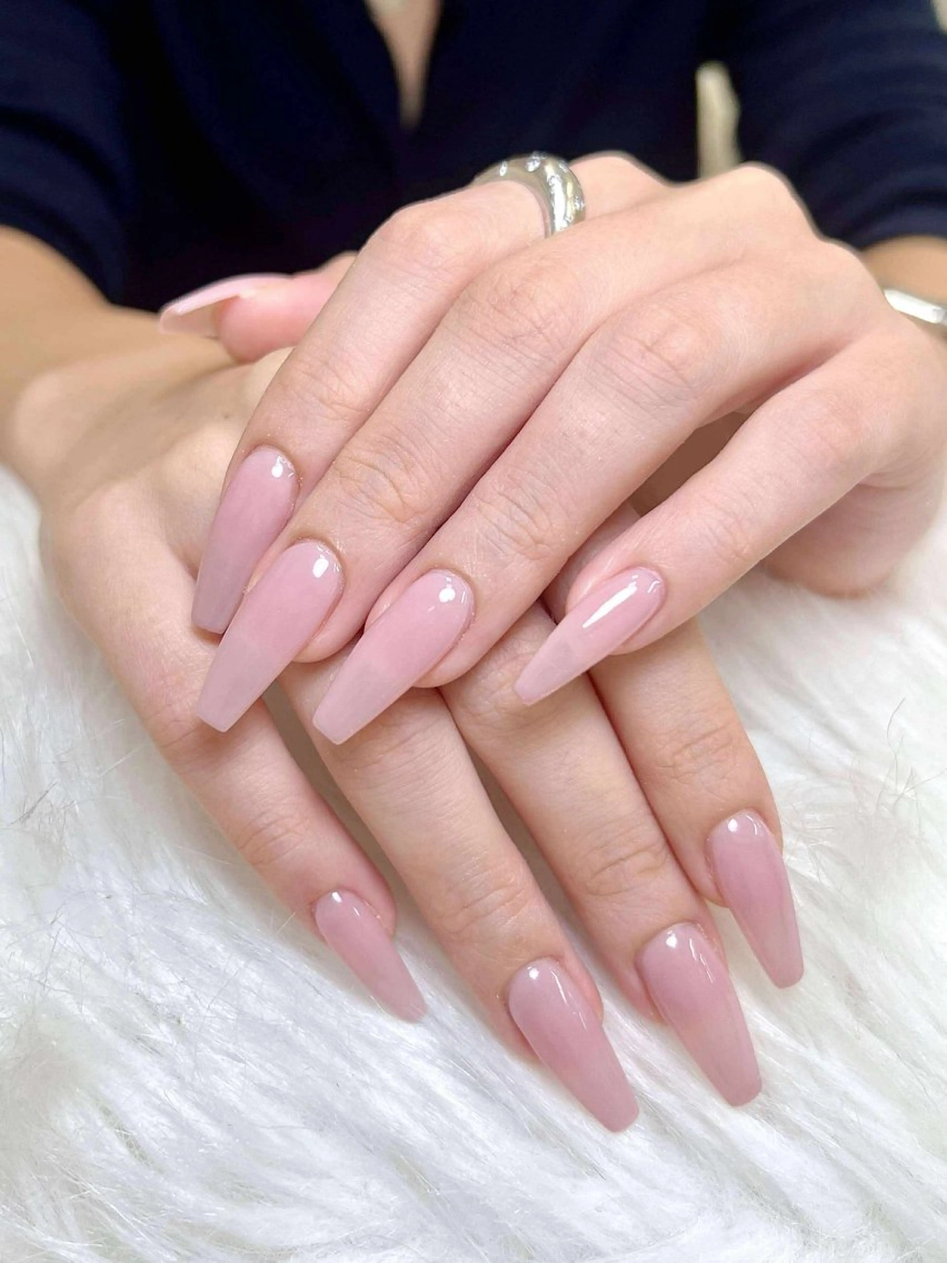 ネイル アートネイル 成人式 ジェルネイル ニュアンスネイル 夏ネイル Nie Nail Shinokuboのネイルデザイン