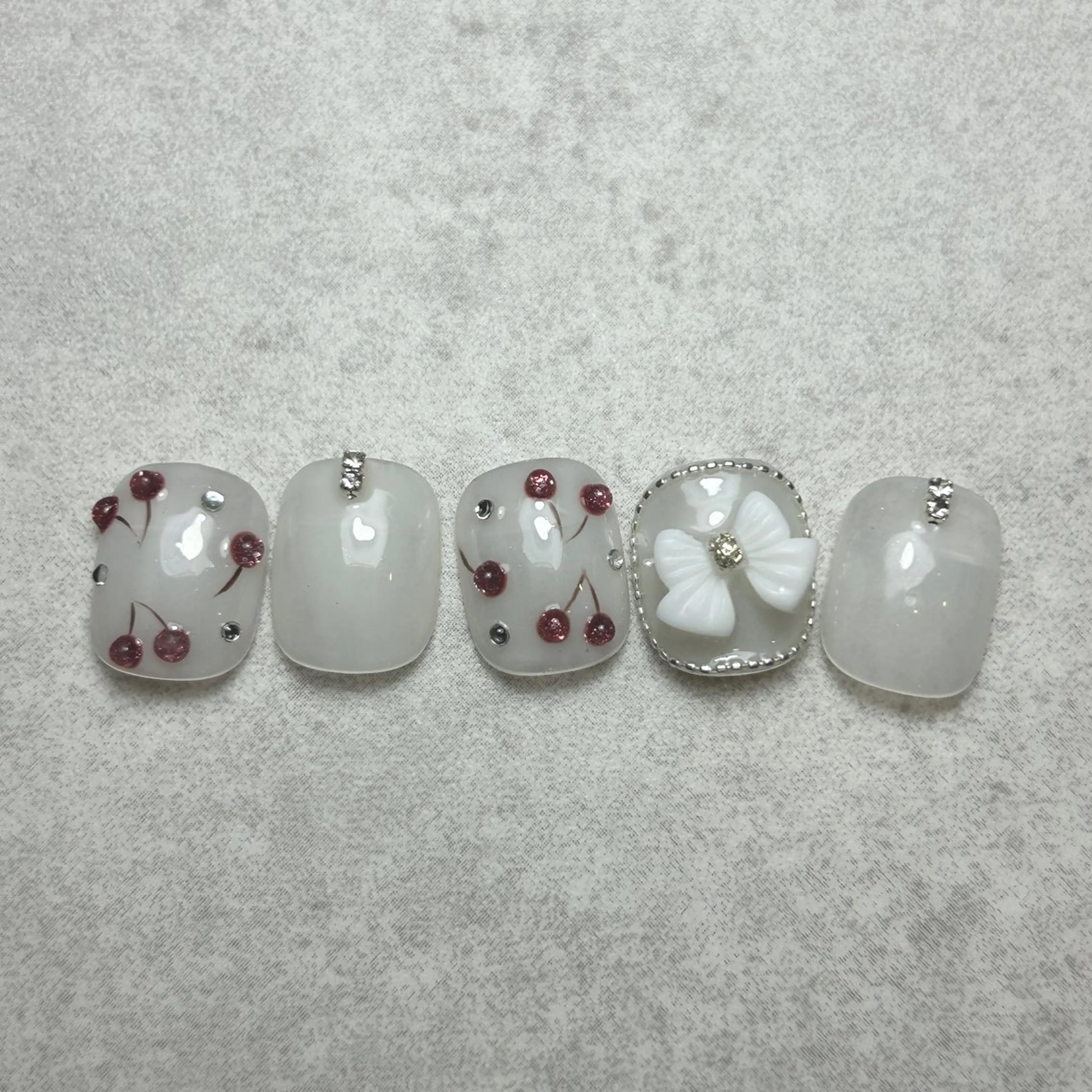 ネイル Rino ，のネイルデザイン