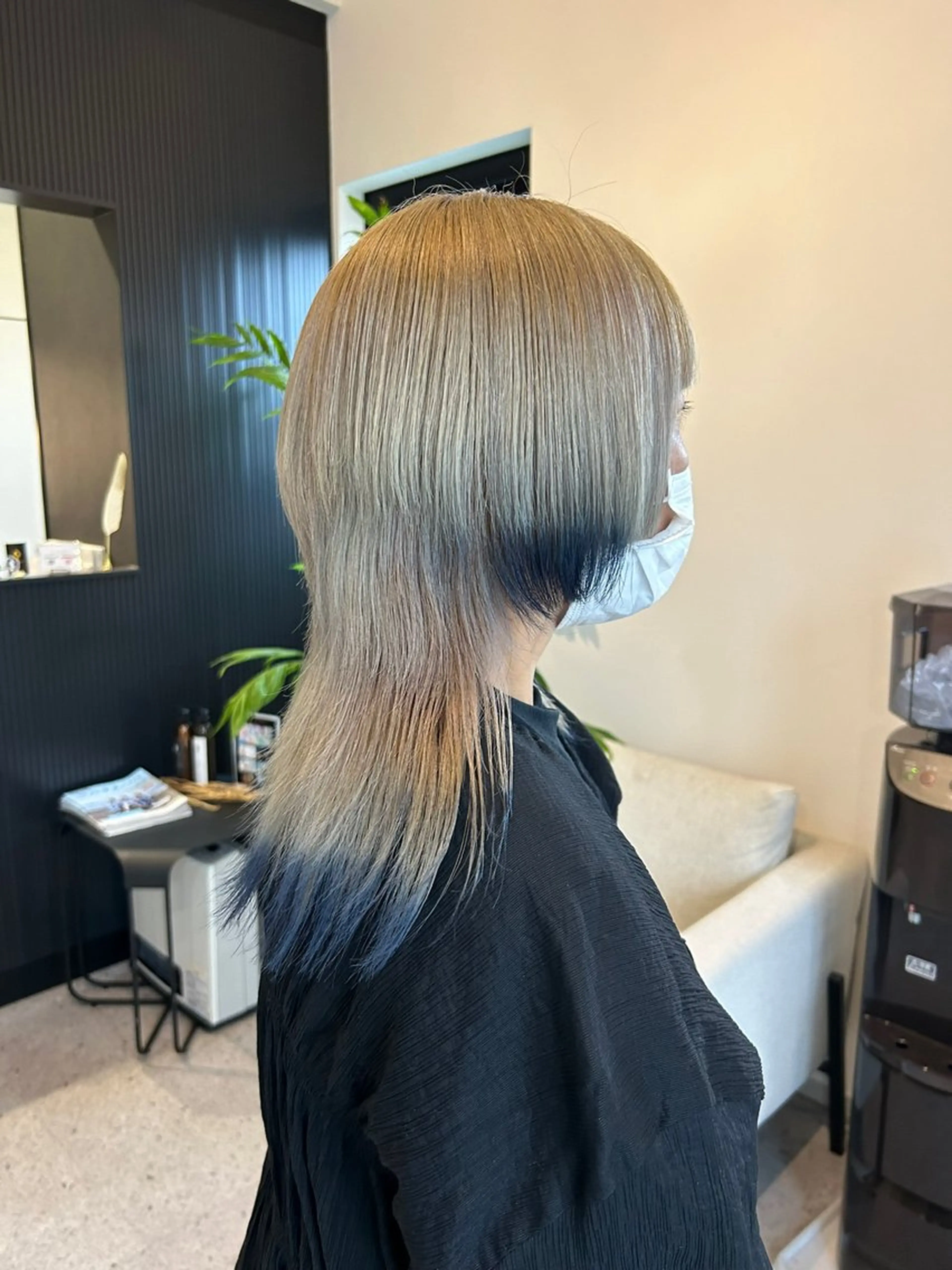 セミロング カラー カット ヘアカラー トリートメント SHIINA シイナのヘアスタイル