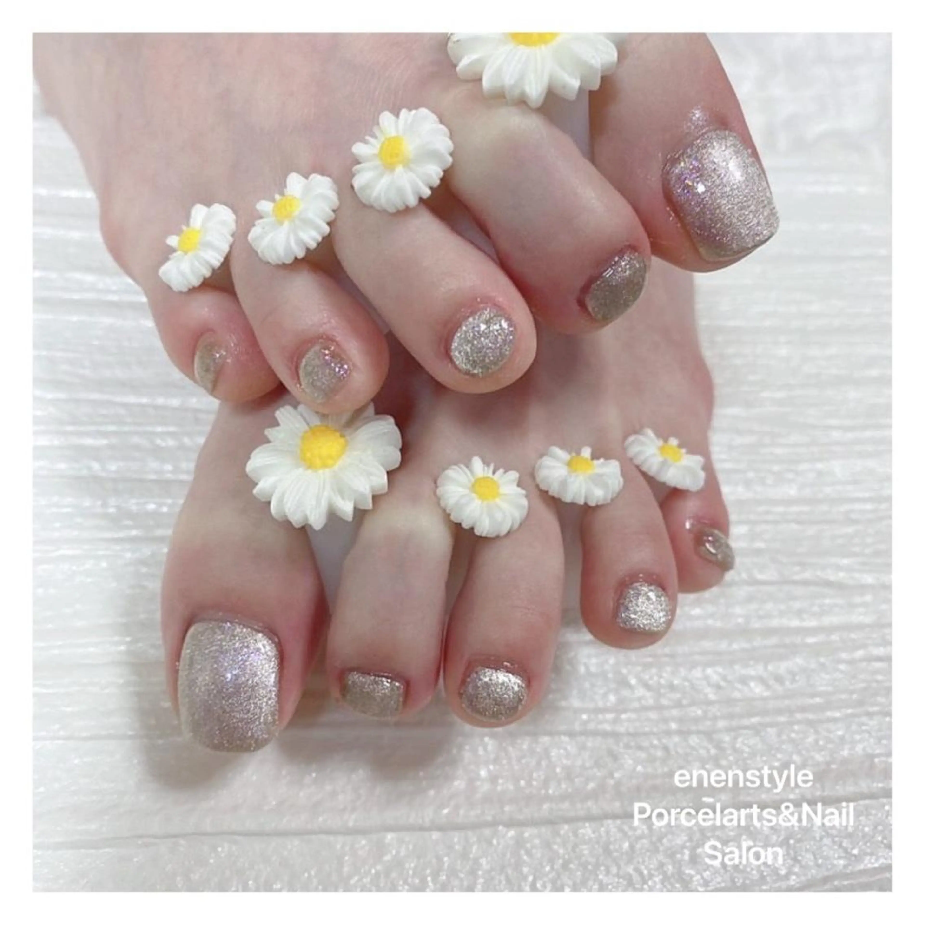 ショート ネイル ハンドネイル フットネイル 👑enen style👑のネイルデザイン