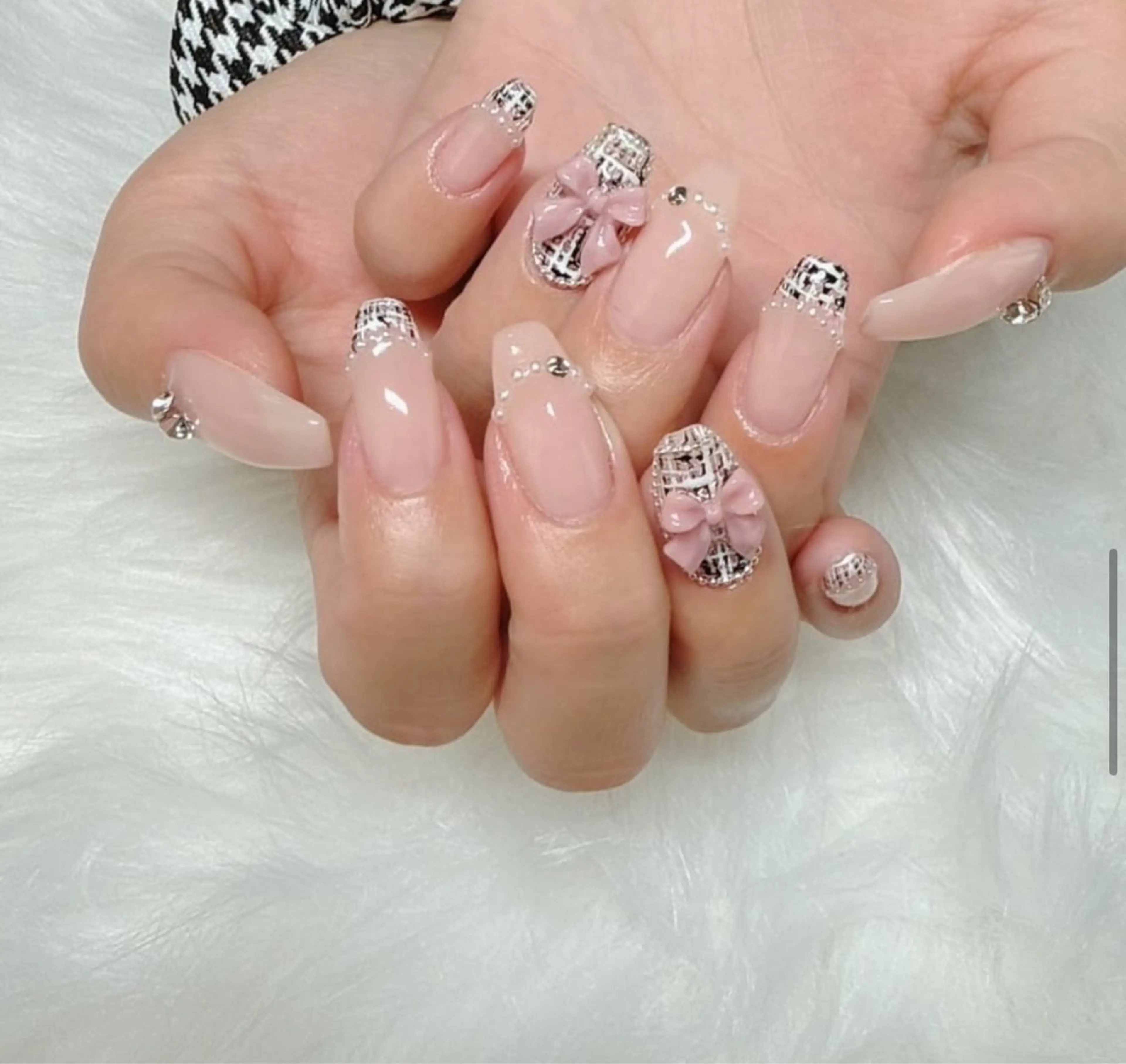 ネイル ガーリー 𝑺𝑨𝑬 【岡山自宅ネイル】のネイルデザイン