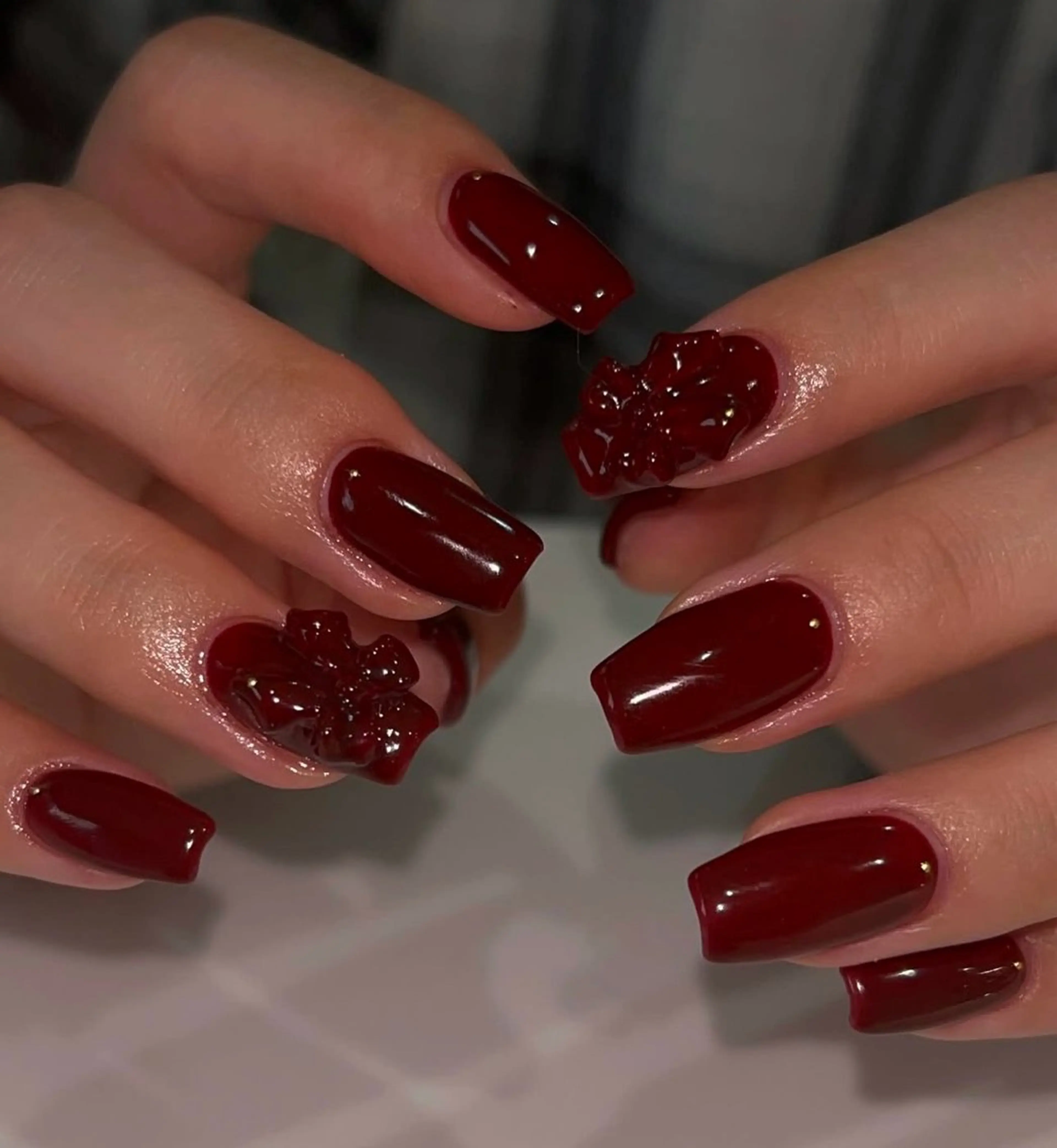 ネイル グラデーション キラキラネイル ワンカラーネイル 冬ネイル Jenn Nail Salonのネイルデザイン