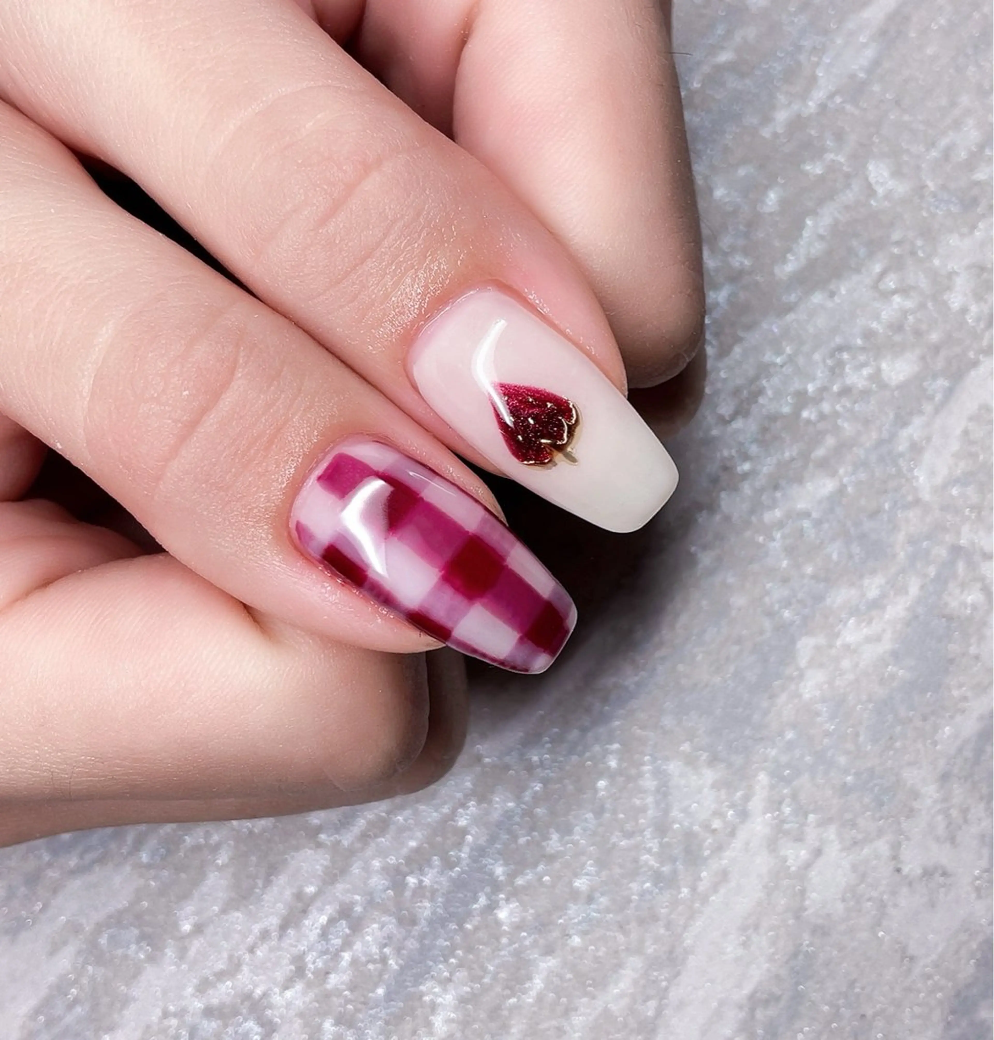 ネイル ハンドネイル R inのネイルデザイン