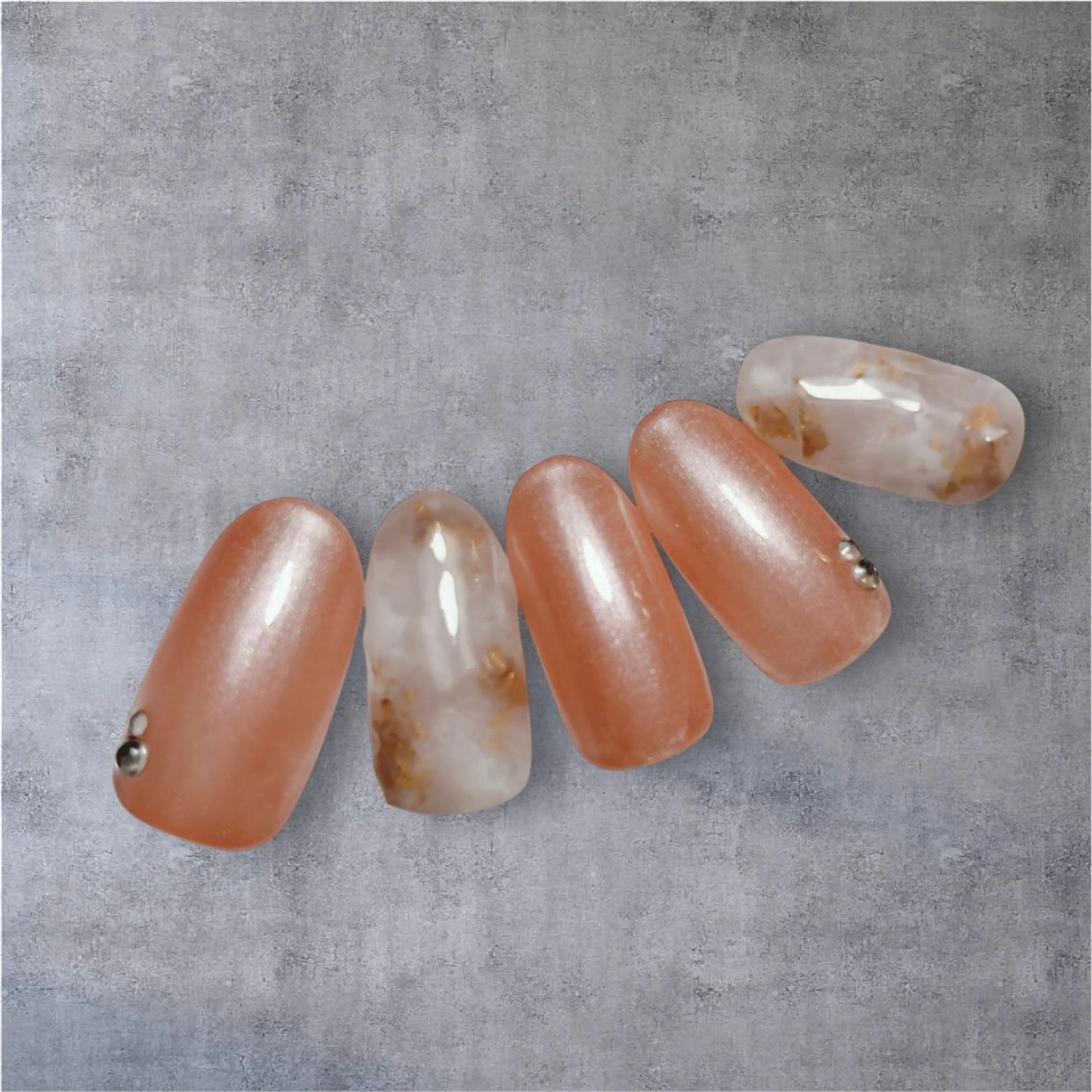 ネイル ニュアンスネイル coconail kanaのネイルデザイン