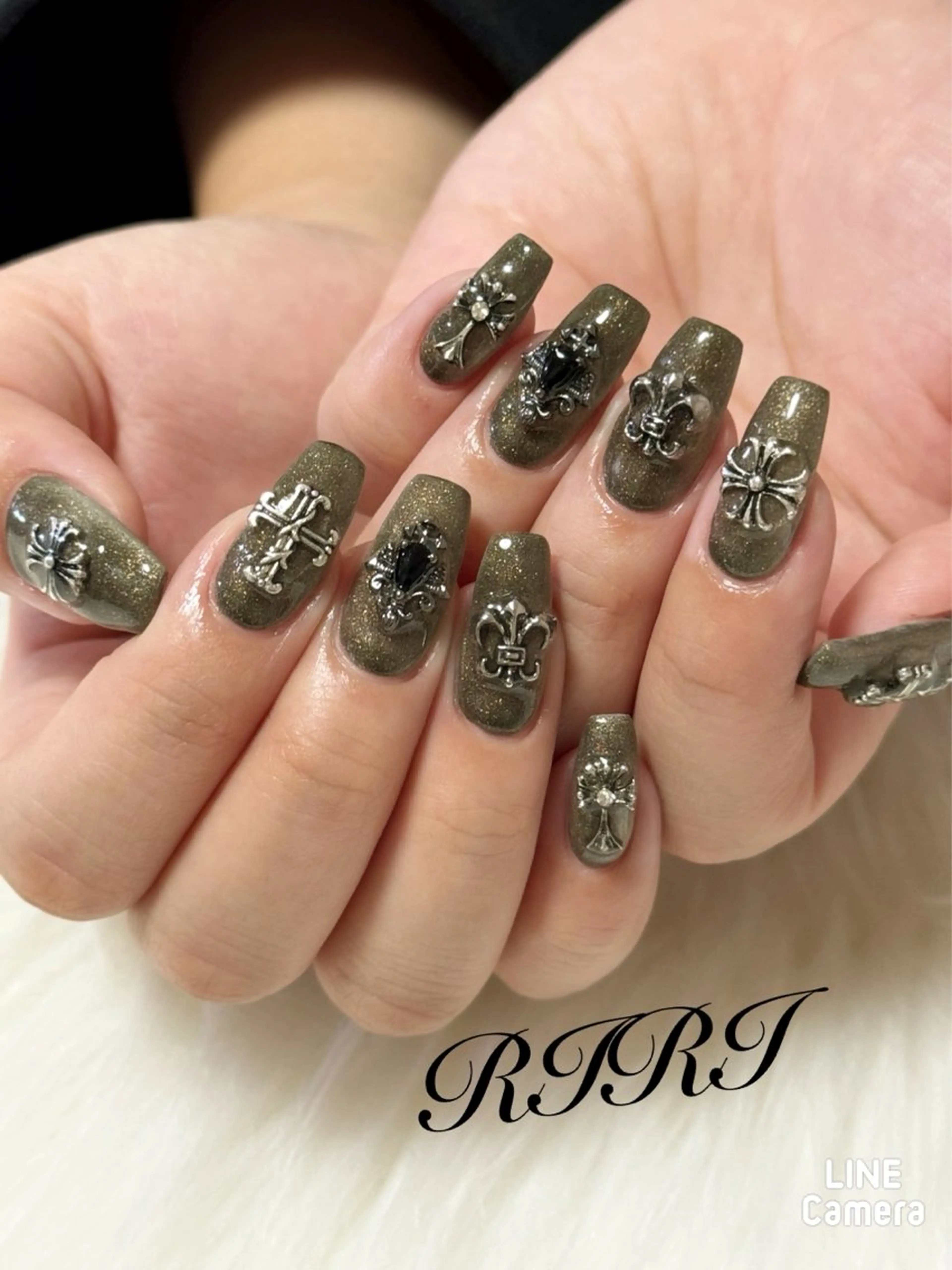 ネイル ジェルネイル 韓国ネイル ラメ(グリッター) オフィスネイル ショートネイル ハンドネイル riri オーナーのネイルデザイン