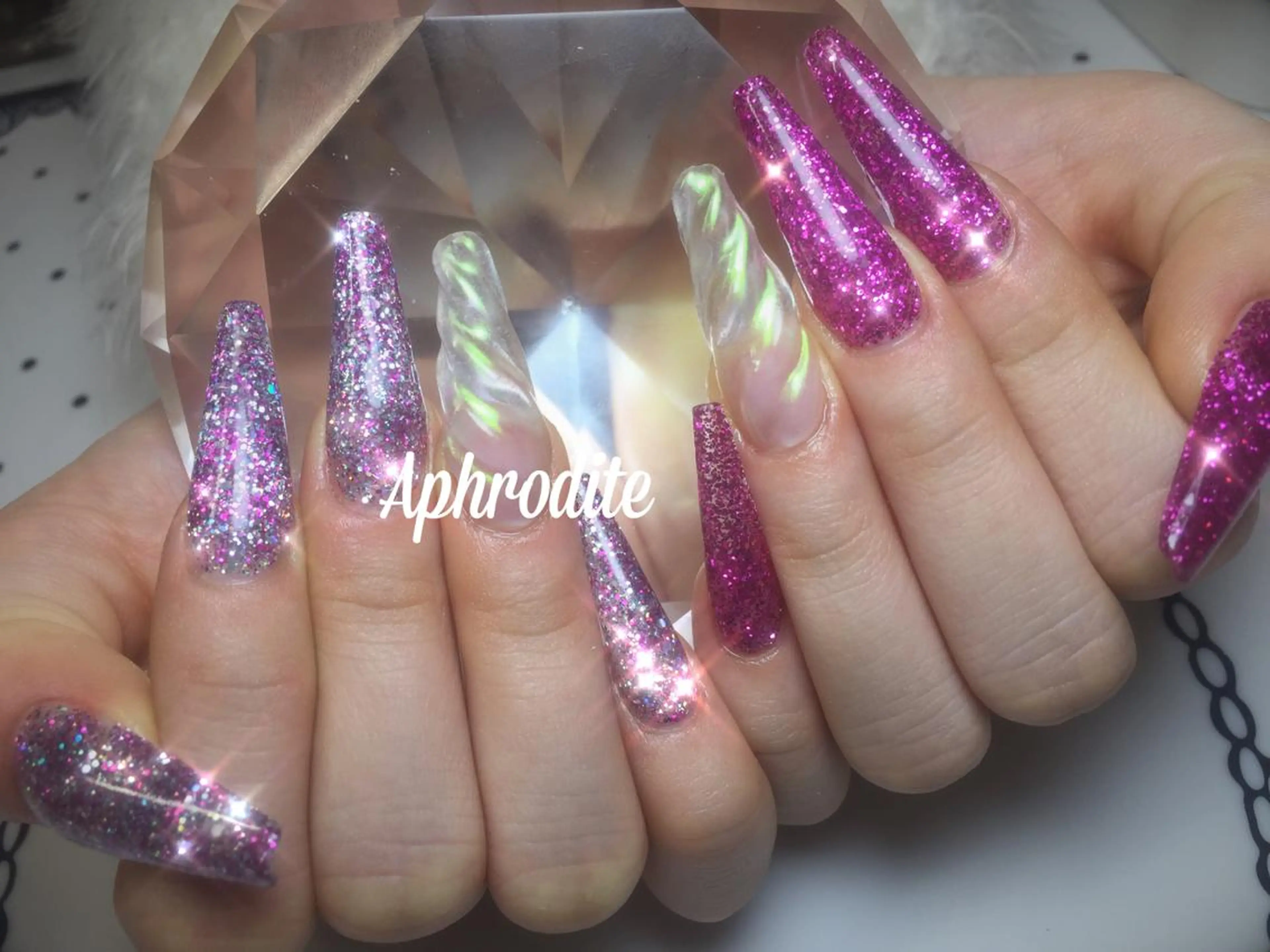 ネイル Aphrodite パラジェル認定サロンのネイルデザイン