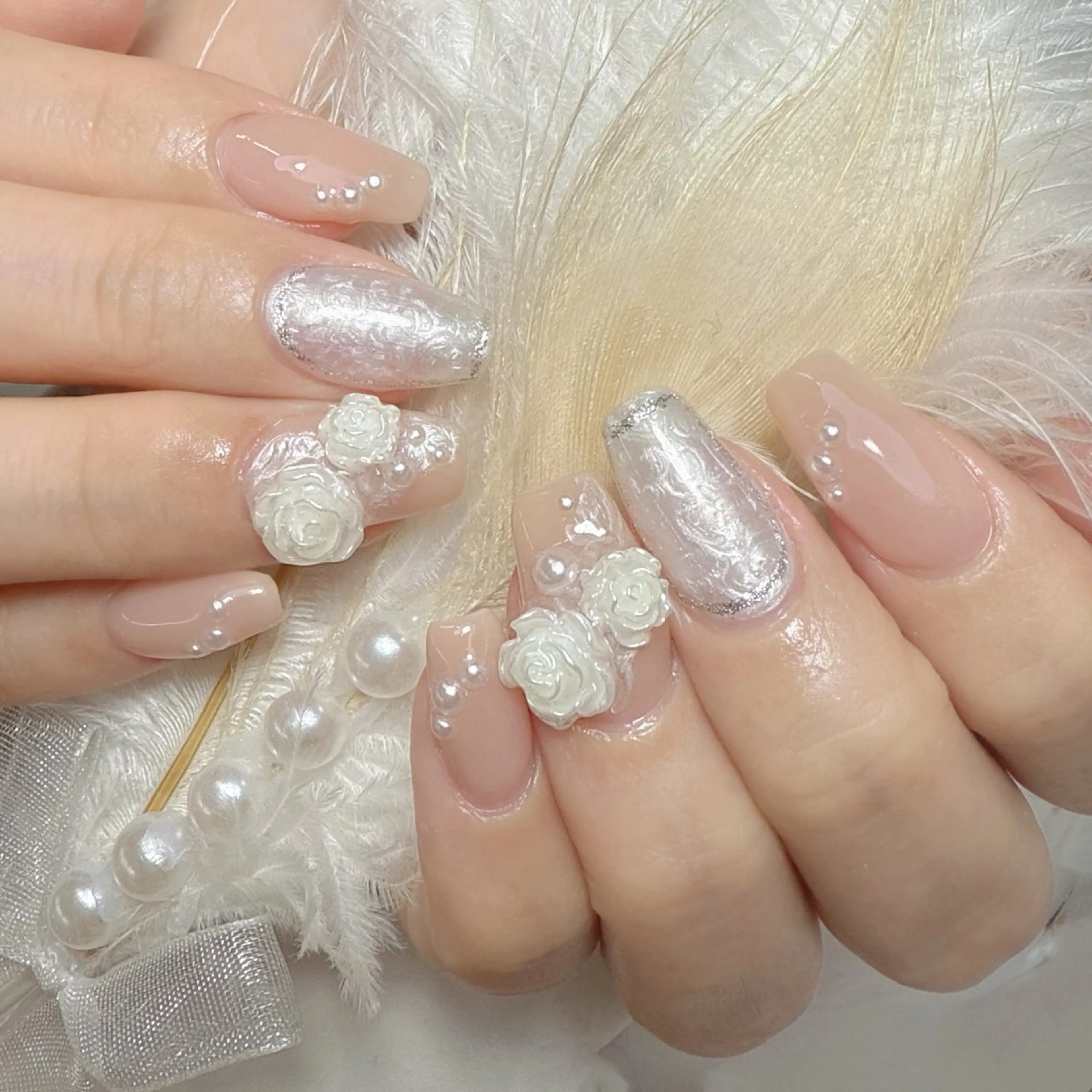 ネイル ハンドネイル グロー ネイルのネイルデザイン