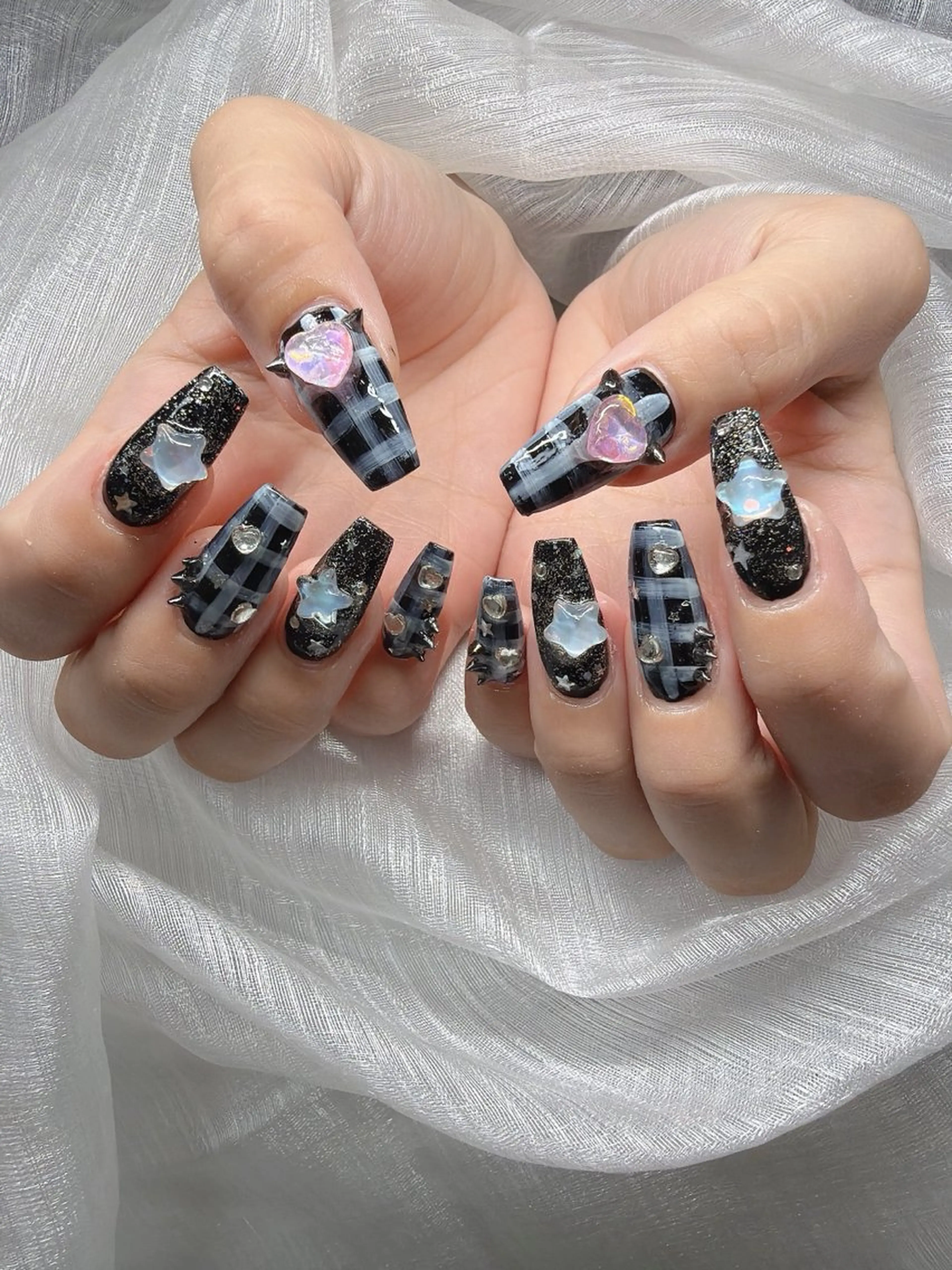 ネイル ハンドネイル Lee Nailsのネイルデザイン