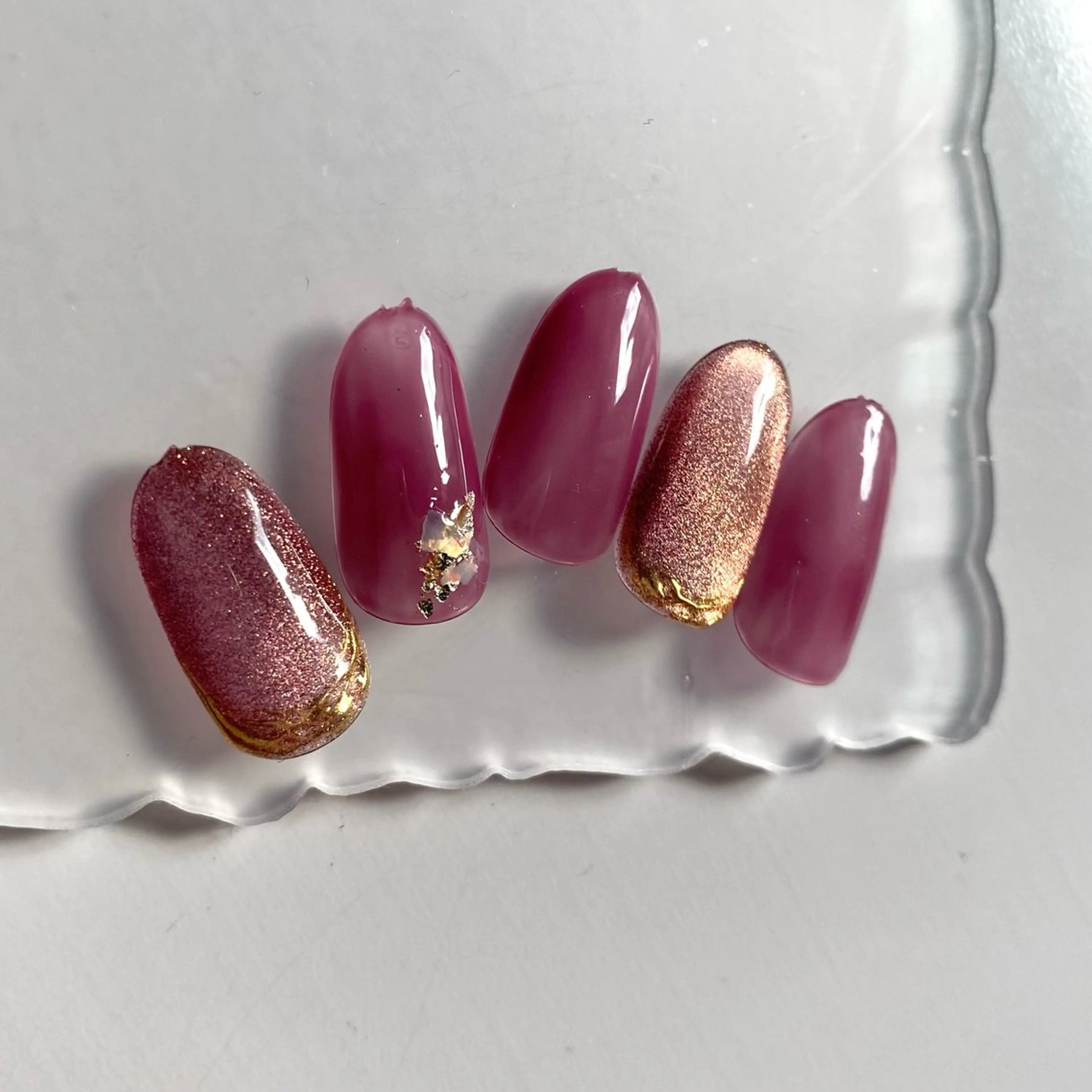 ネイル ニュアンスネイル Aoi💅🏻 表参道のネイルデザイン