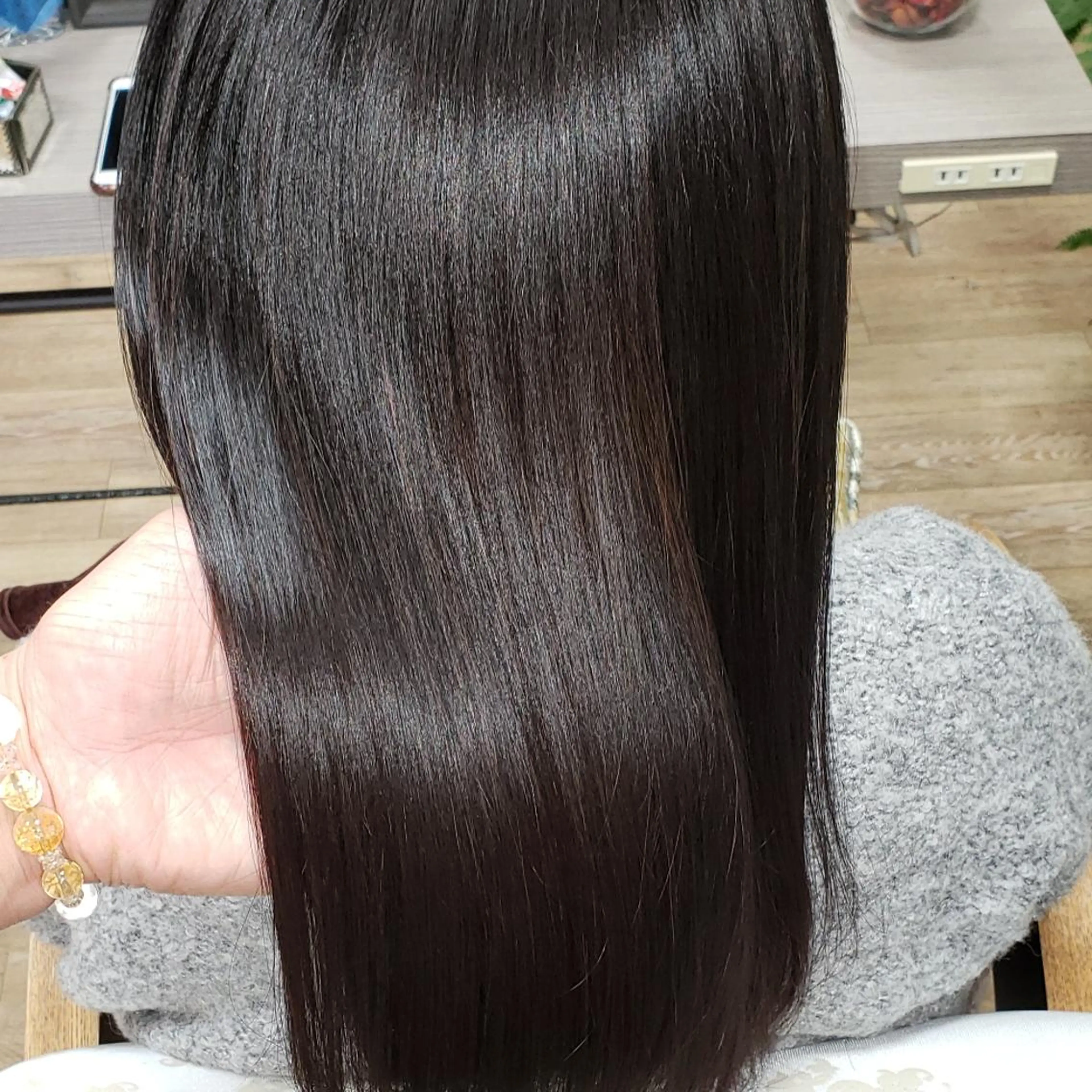 ミディアム カラー トリートメント 髪の病院ルーミールーム所属・髪の病院  ルーミールームのヘアスタイル