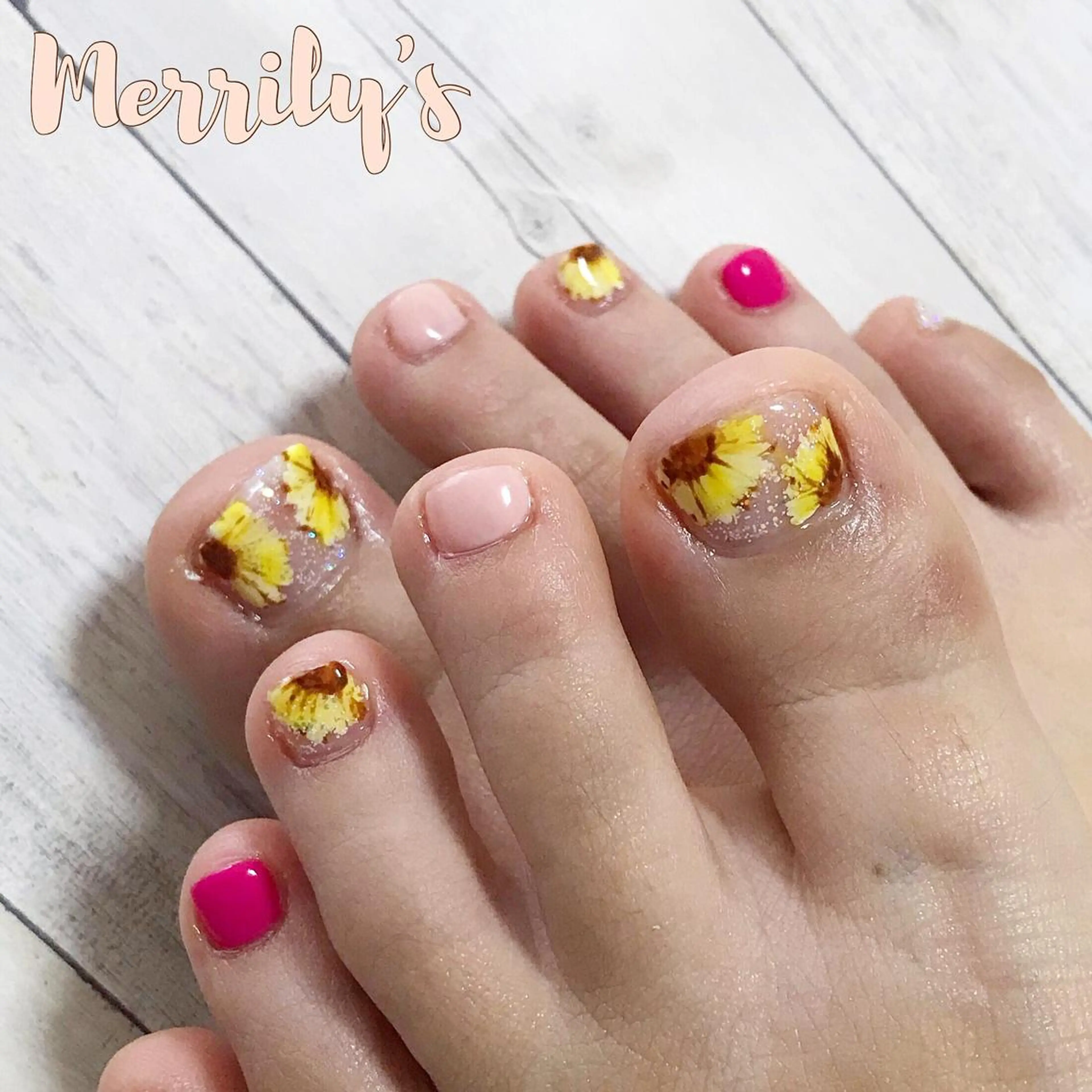 ネイル Merrily's所属・Merrily's Hagi Minaのネイルデザイン