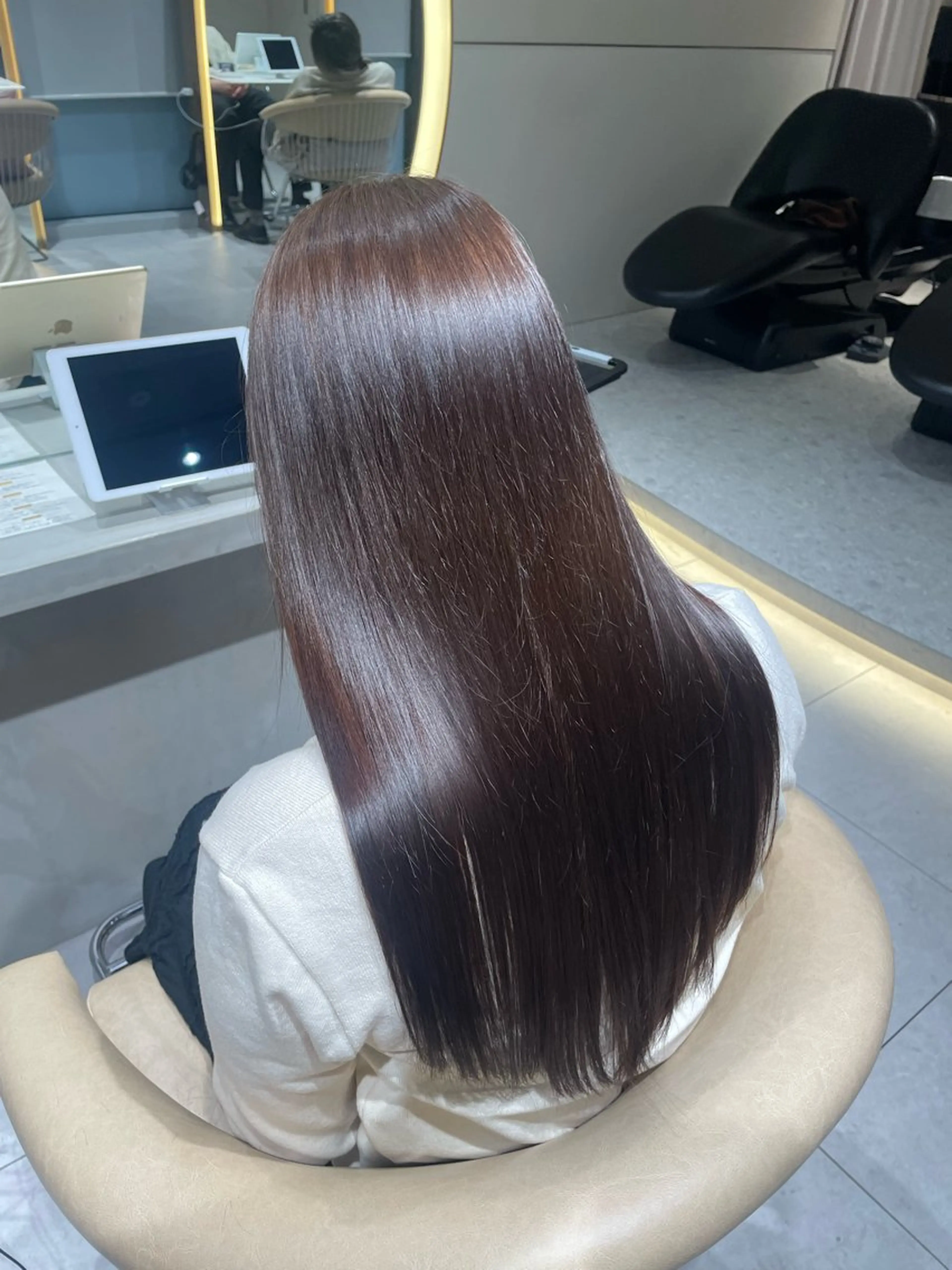 セミロング カット 縮毛矯正 トリートメント 🌟透明感カラー× 小顔カット いっせいのヘアスタイル