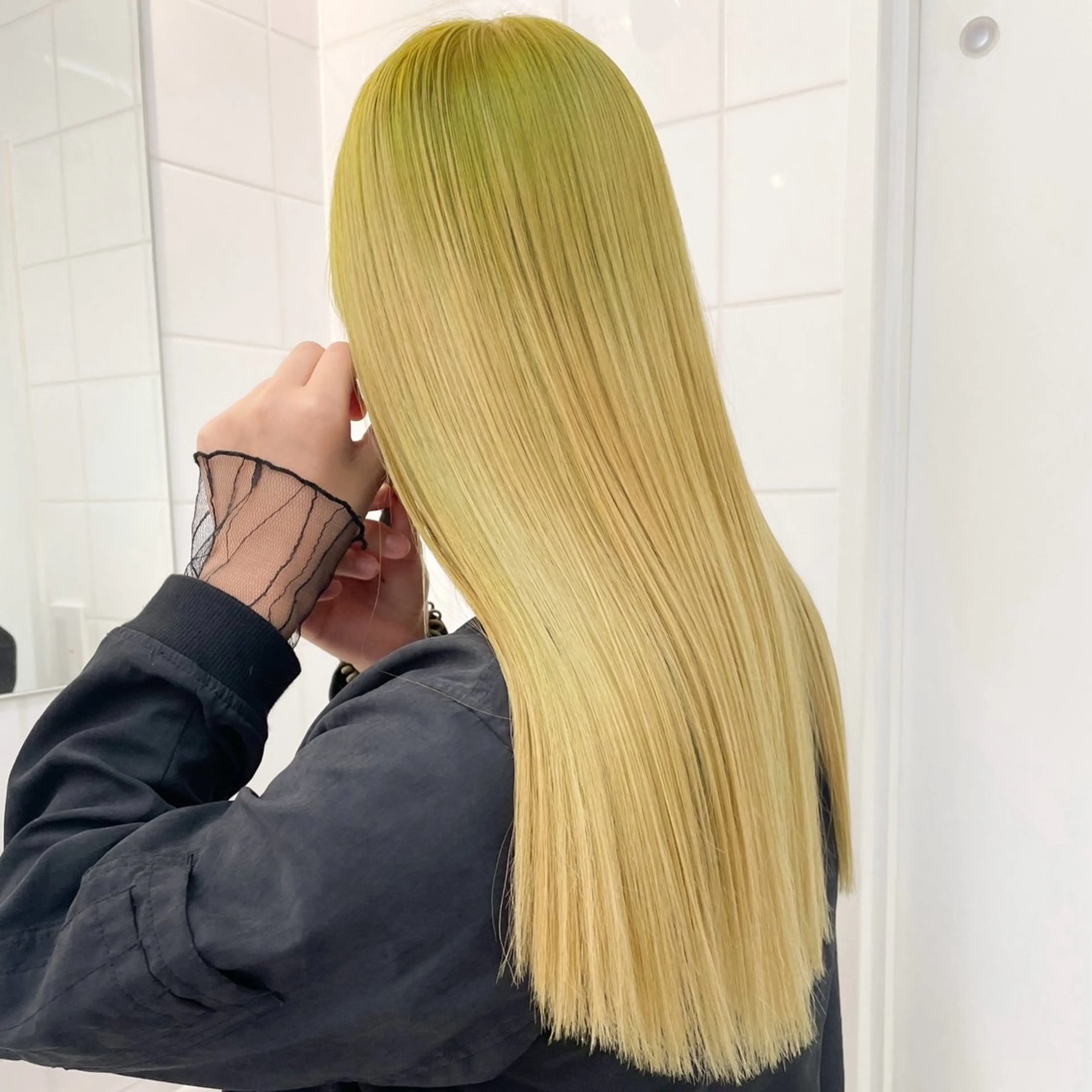 ロング ヘアカラー トリートメント 🧚🏻透明感カラー 🫧フウワのヘアスタイル