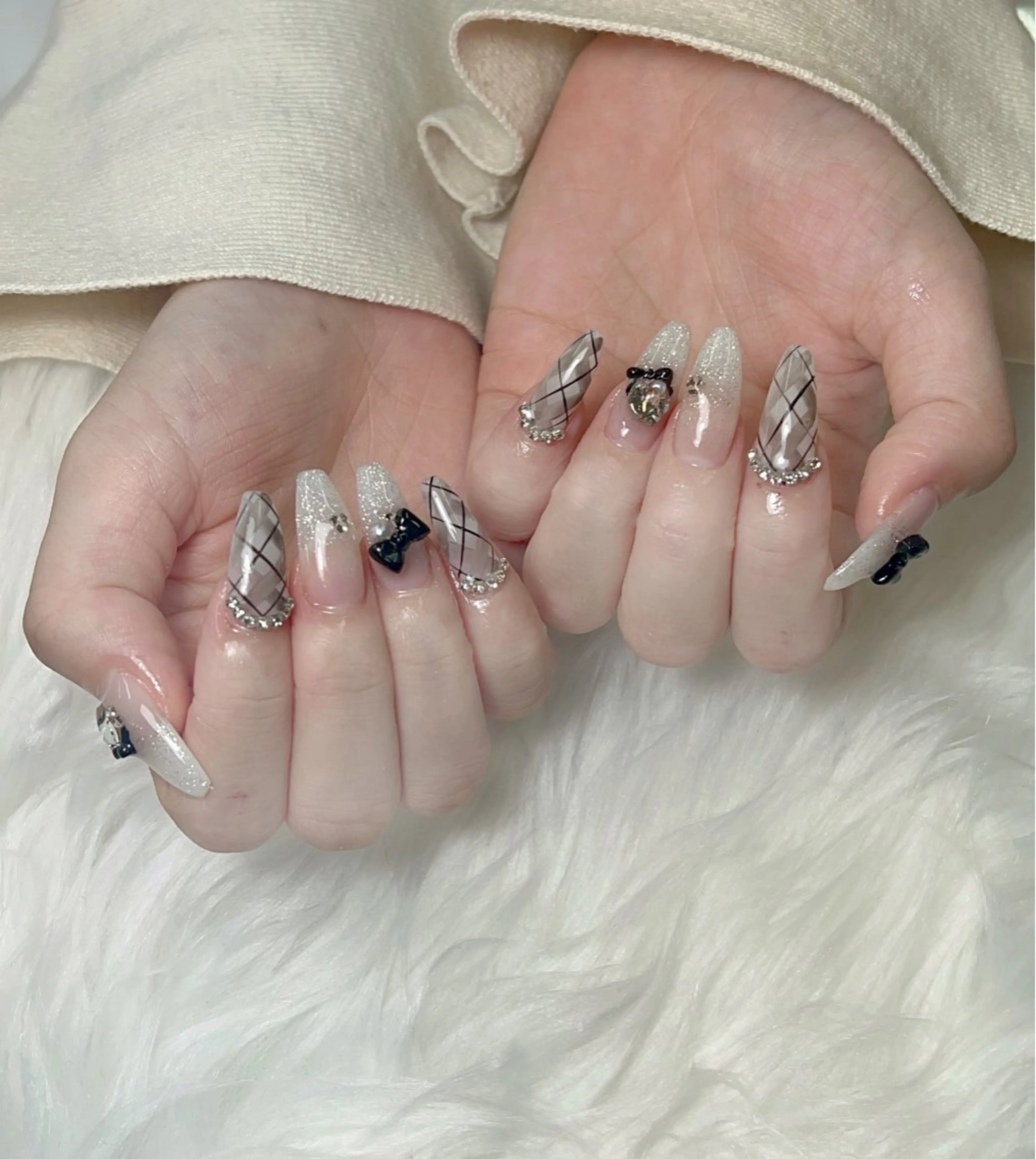 ネイル フットネイル ジェルネイル マグネットネイル 持ち込み パラジェル ハンドネイル KING_NAIL YUMIのネイルデザイン