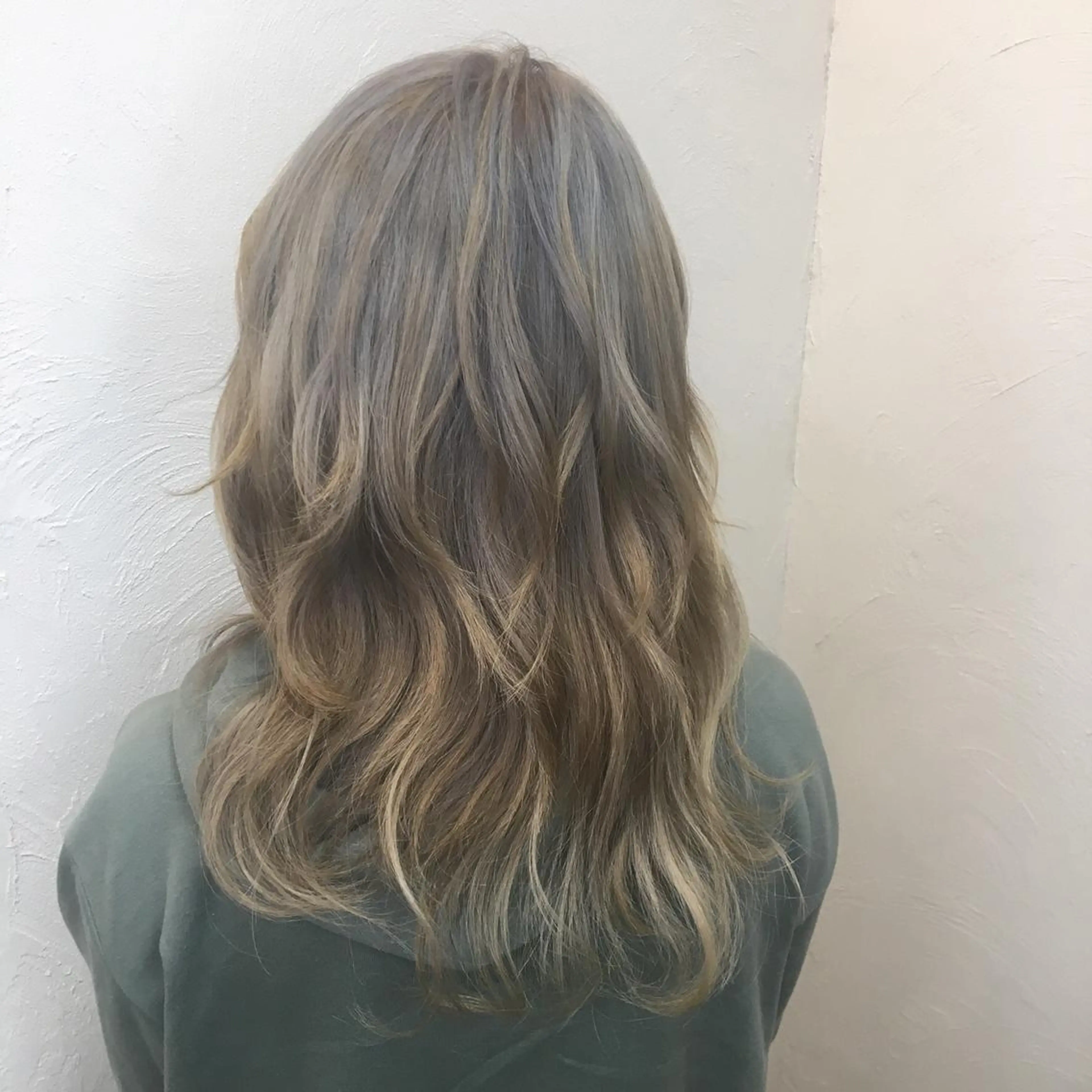 カラー garden HAIR 優月のヘアスタイル