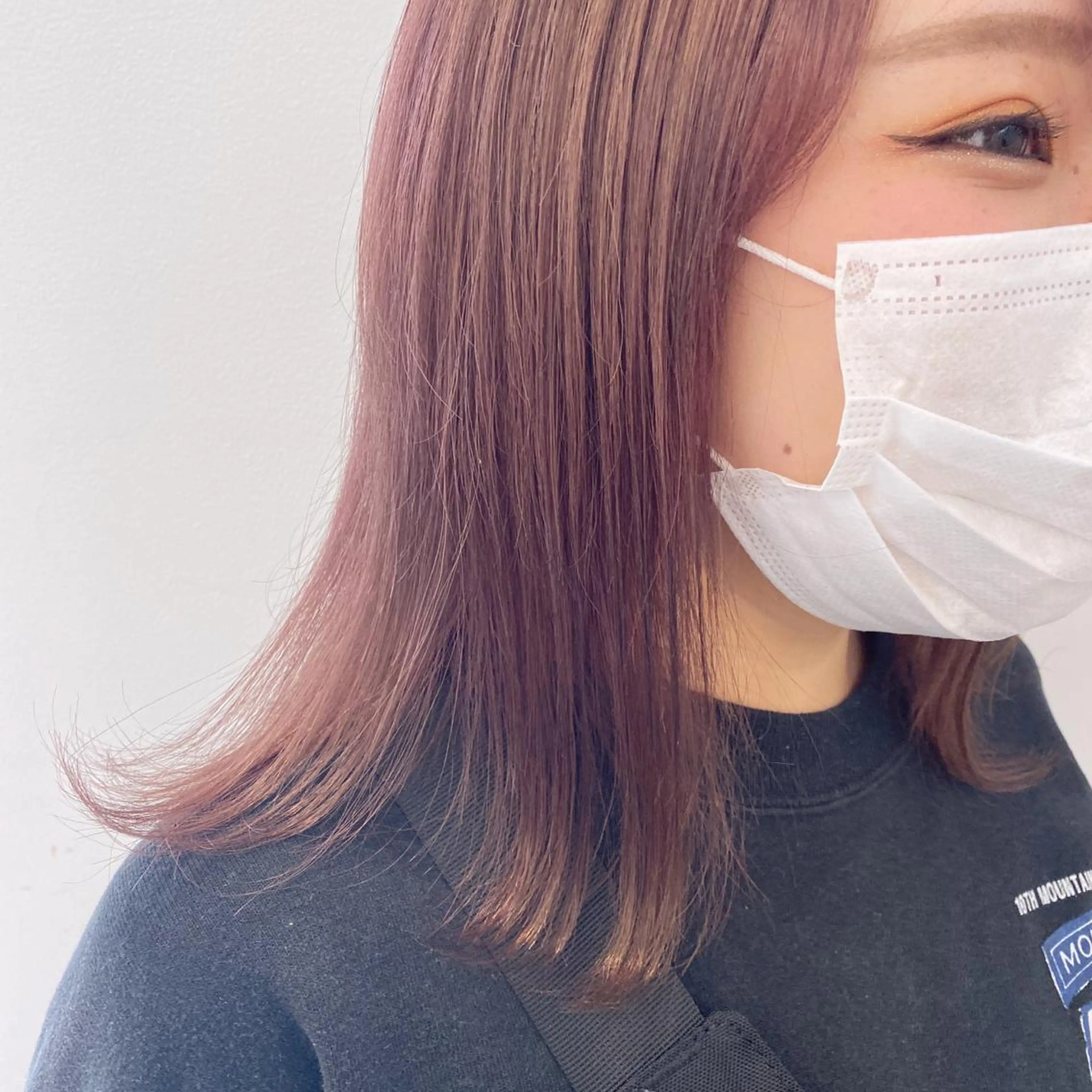 セミロング カラー 渡邊 唯のヘアスタイル