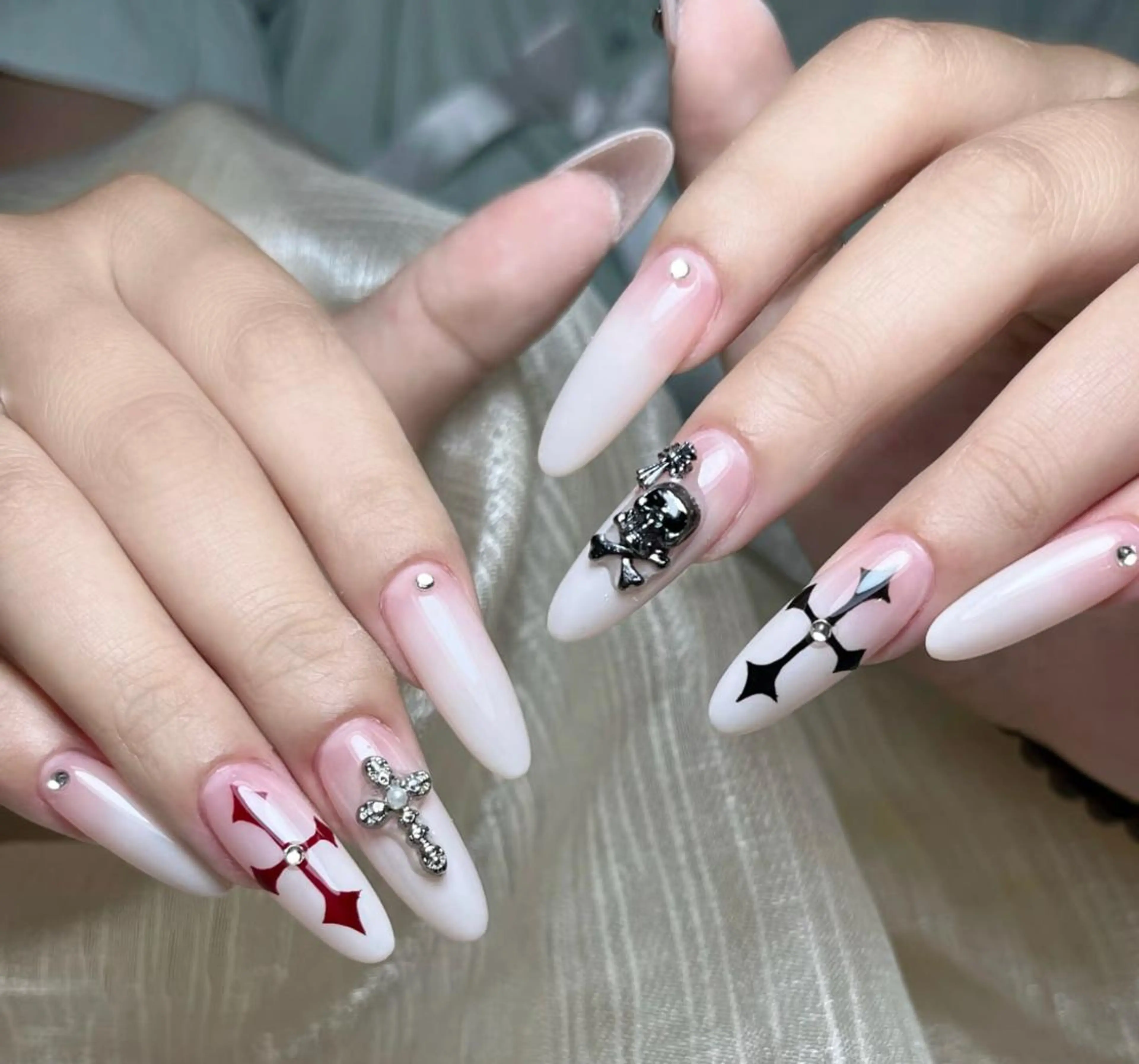 ネイル ハンドネイル Pure&Rich Nailのネイルデザイン