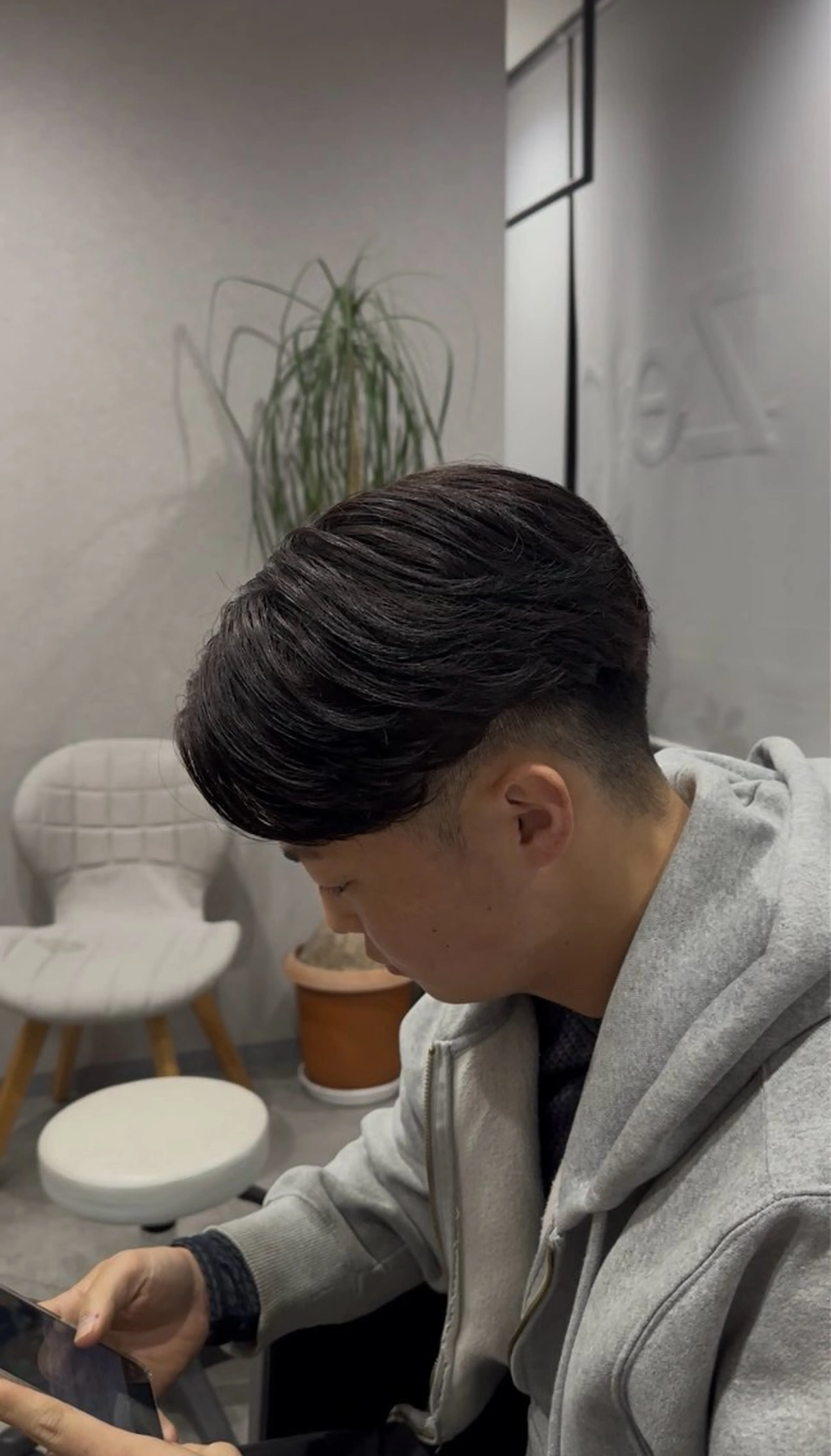 メンズ センターパート メンズパーマ 刈り上げ カット パーマ BTECHbyZen所属・メンズ特化型 美容師[福永一世]のヘアスタイル