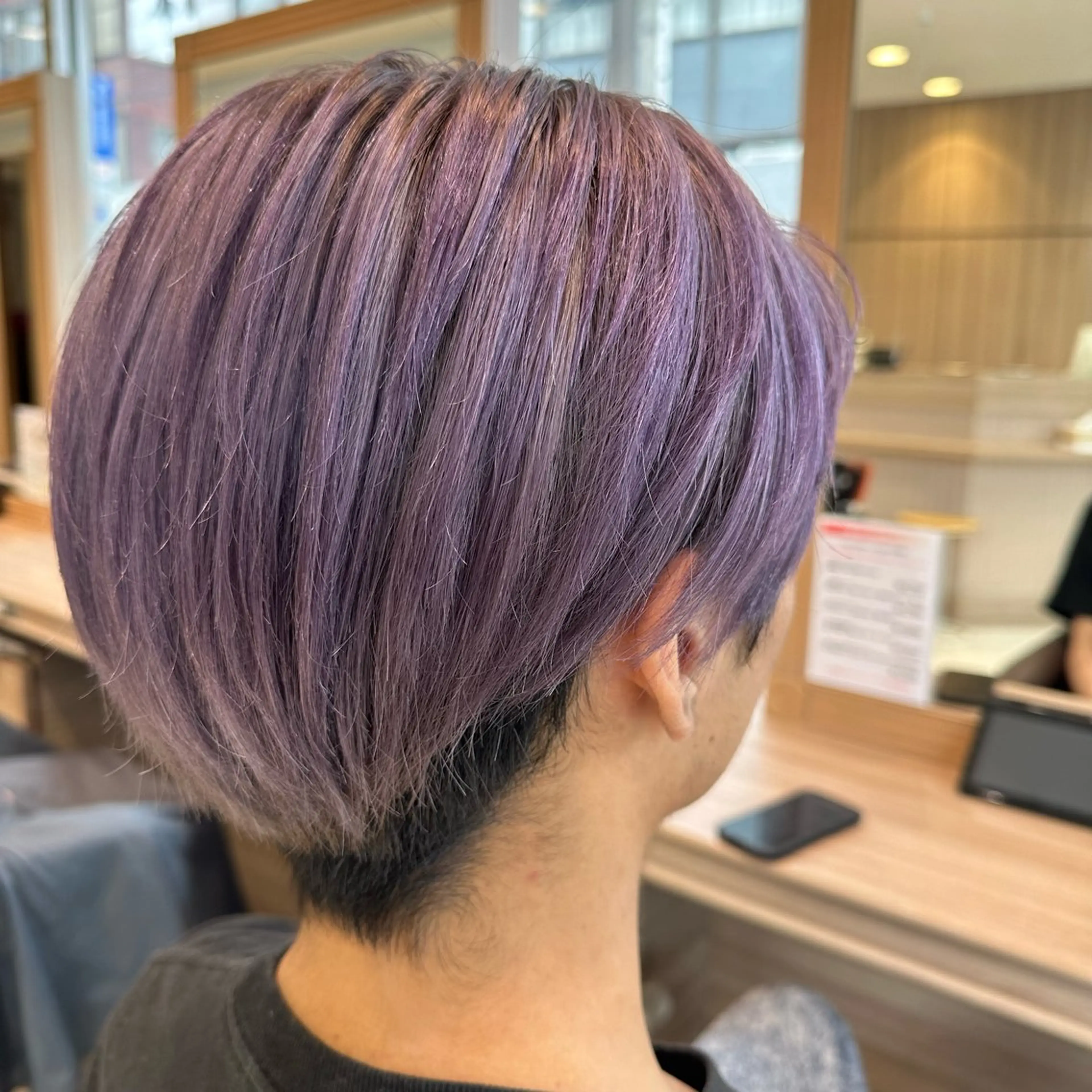 ショート カラー メンズ パープルカラー シルバー 勝見 美春のヘアスタイル