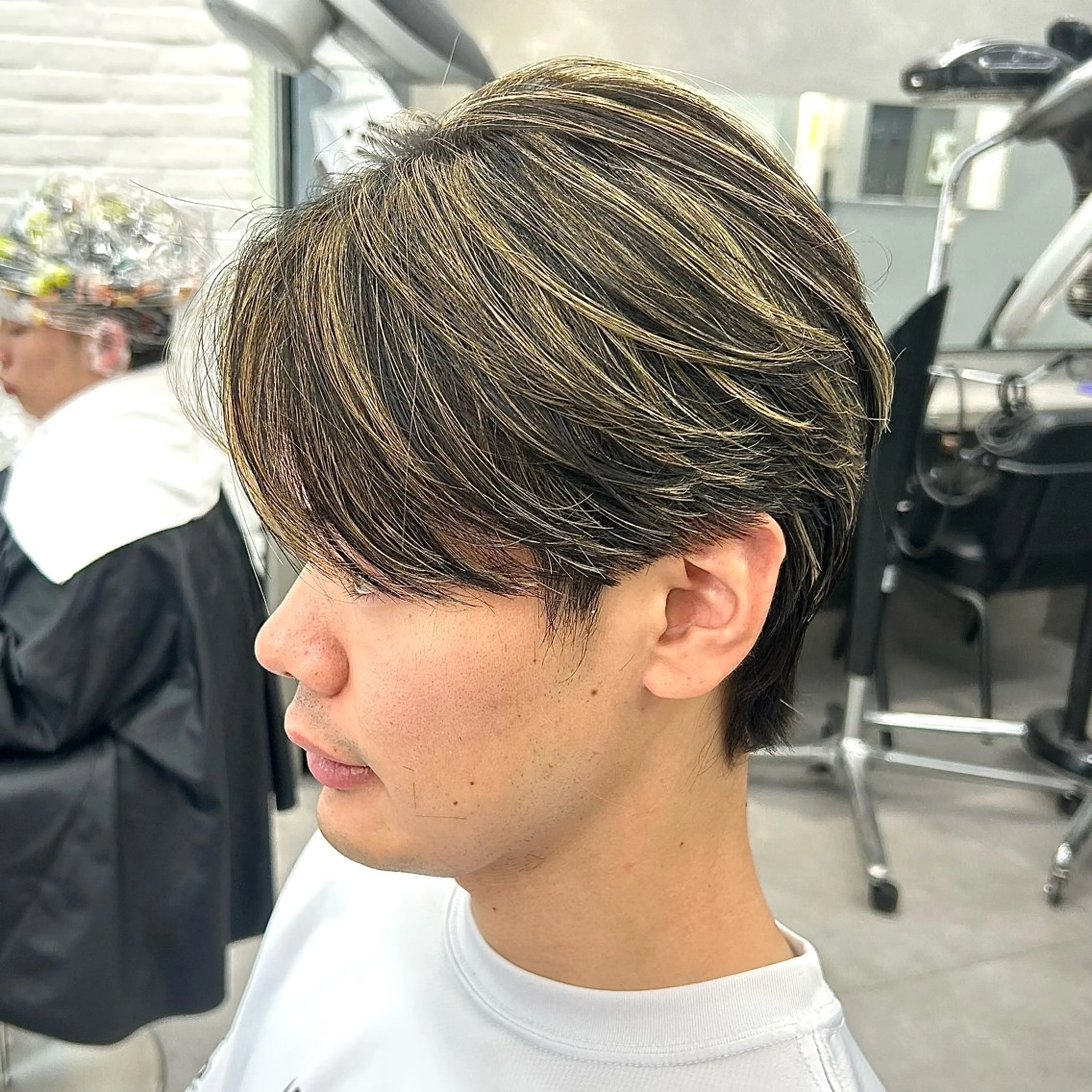 カラー メンズ メンズメッシュ メッシュ カット ヘアカラー トリートメント 韓国ヘア🇰🇷 メンズパーマ/つかさのヘアスタイル