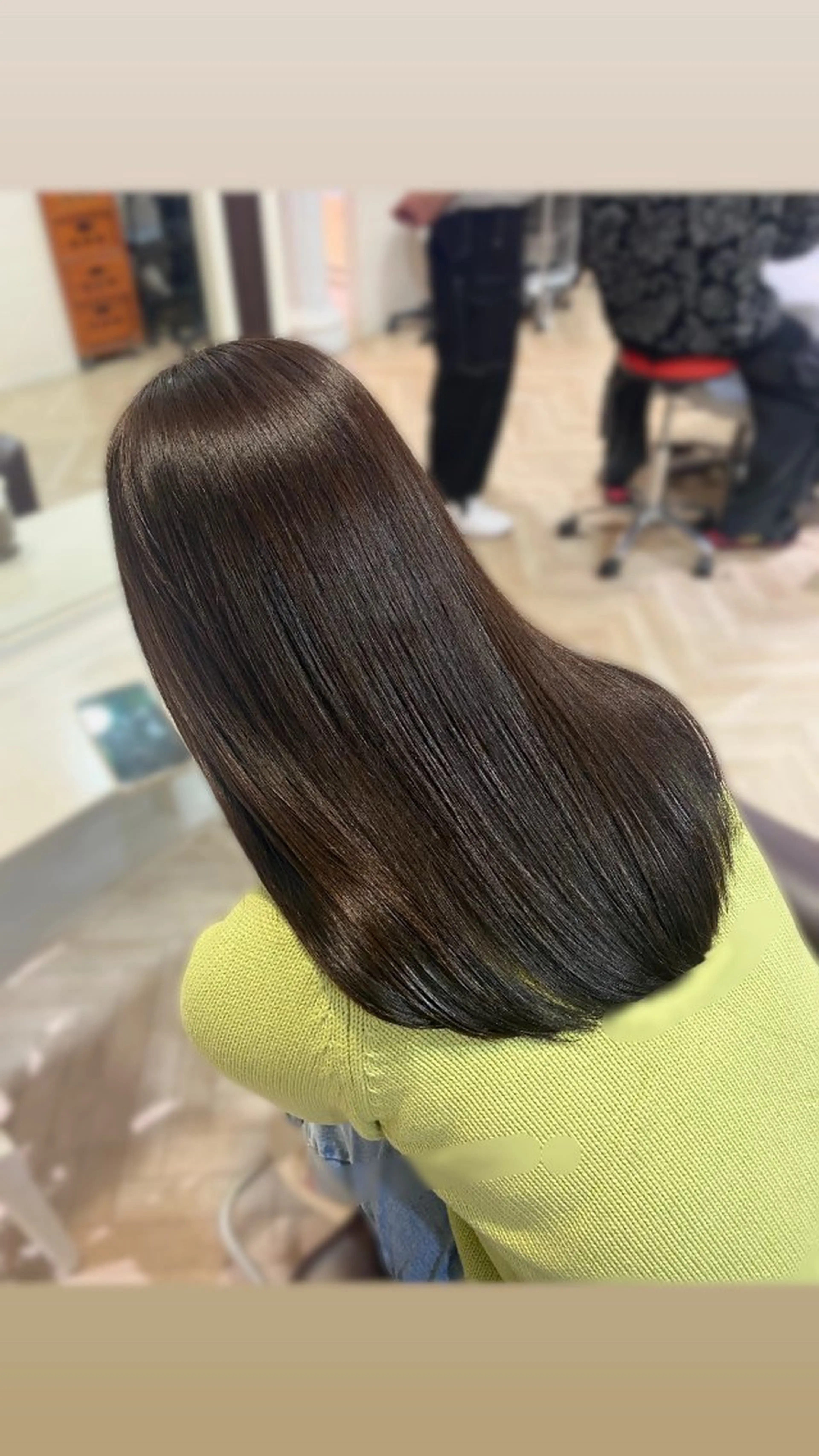 ロング カラー アッシュ アッシュブラウン ブラウンカラー カット 鈴木 二依奈のヘアスタイル