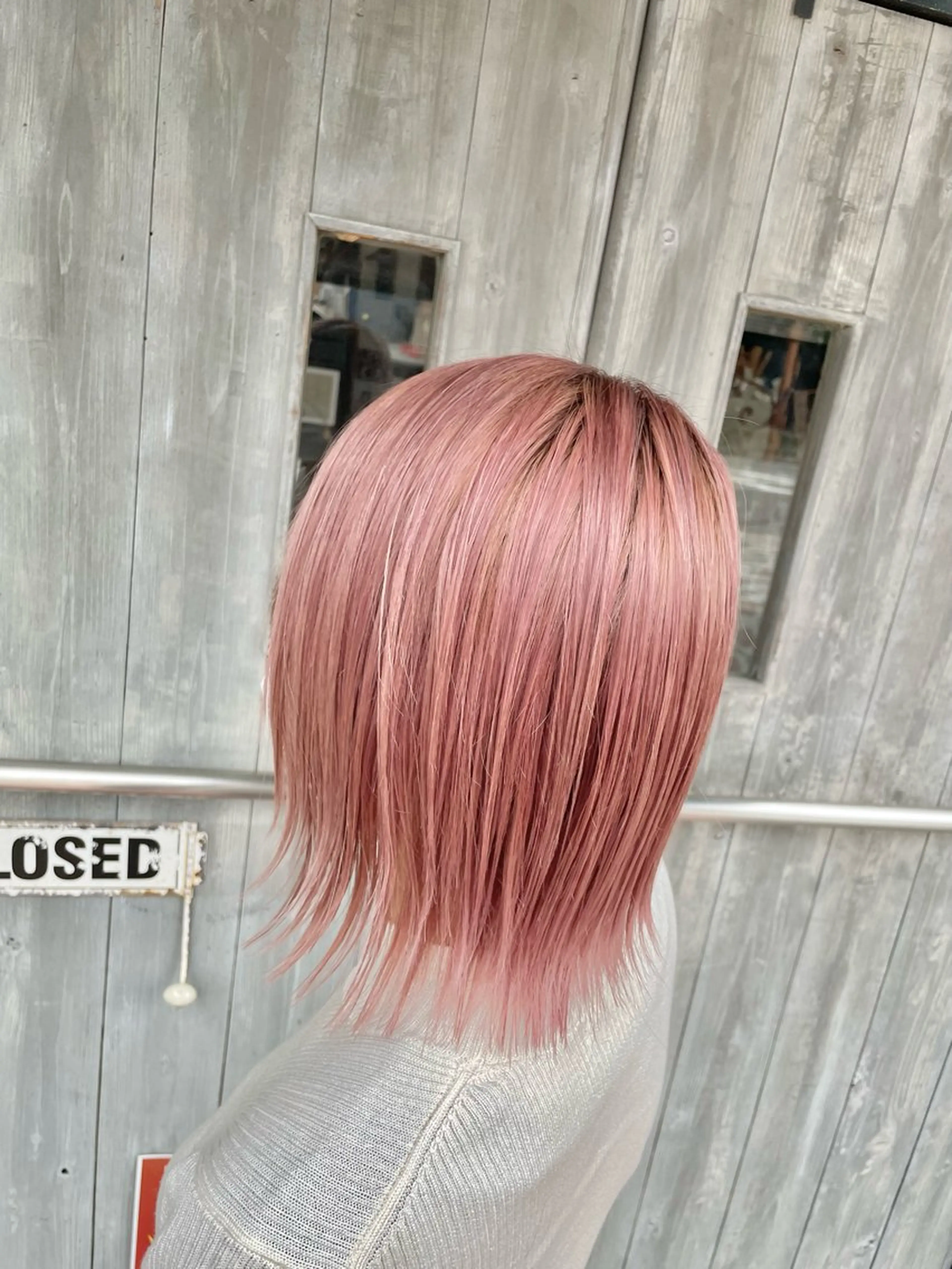 カラー ブリーチ ダブルカラー 穐田 航のヘアスタイル