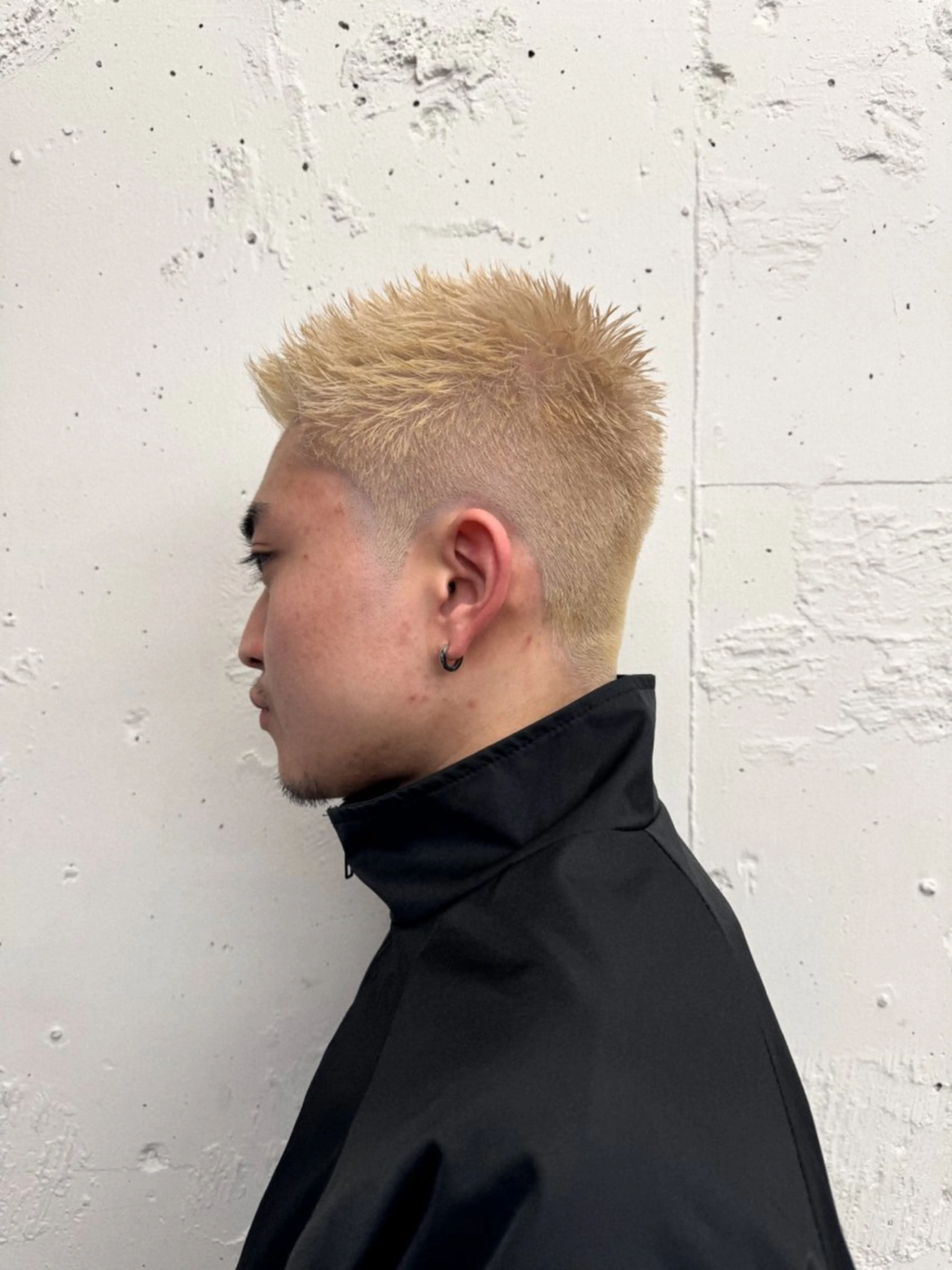 ショート カラー メンズ メンズブリーチ メンズショート スパイキーショート 刈り上げ ブリーチ カット ヘアカラー トリートメント 💈メンズ特化💈 TASUKUのヘアスタイル