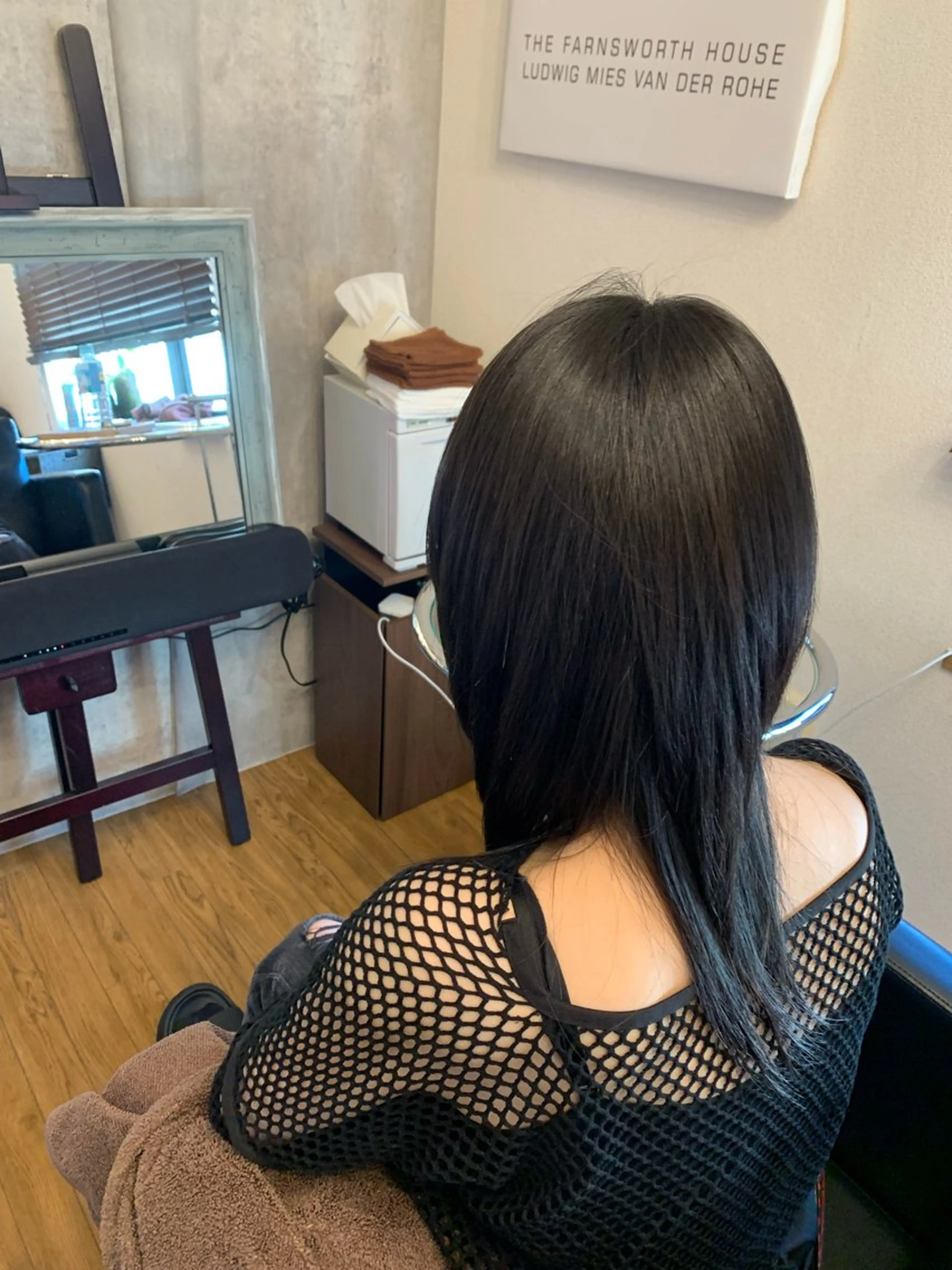 ミディアム カット じょん 。のヘアスタイル