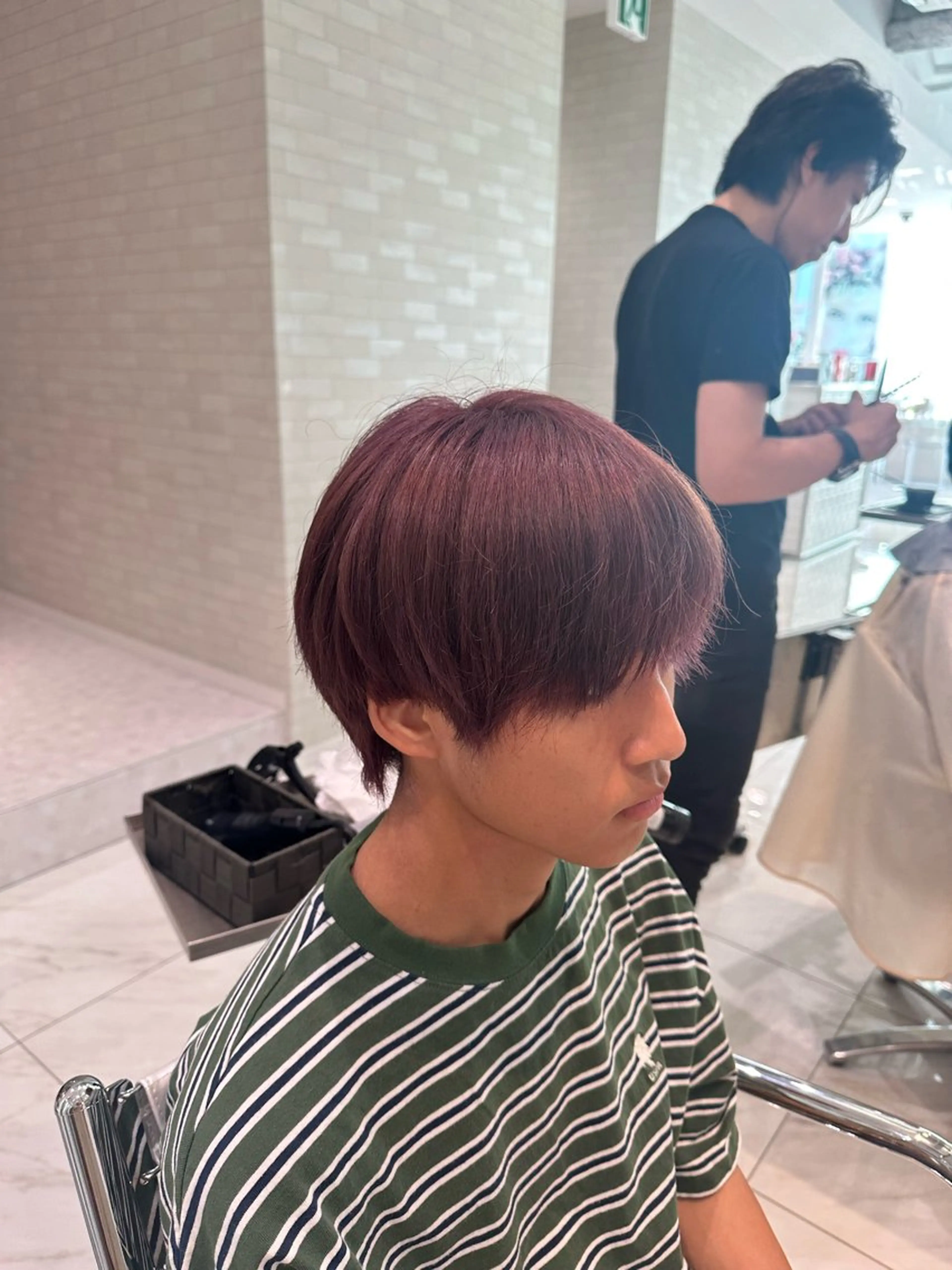 カラー メンズ 廣瀨 紅葉のヘアスタイル