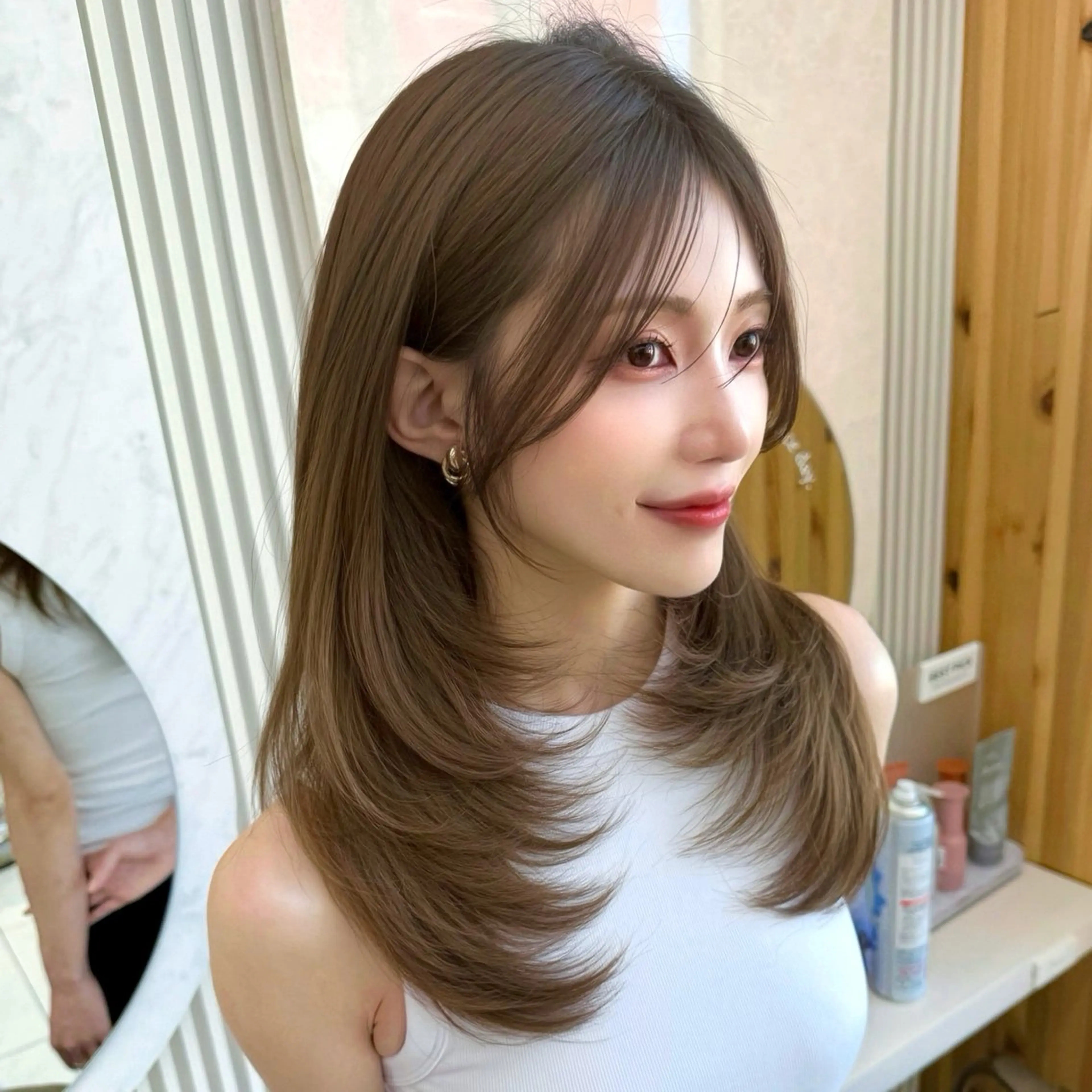 セミロング カラー 似合わせレイヤー/ 透明感カラーのヘアスタイル