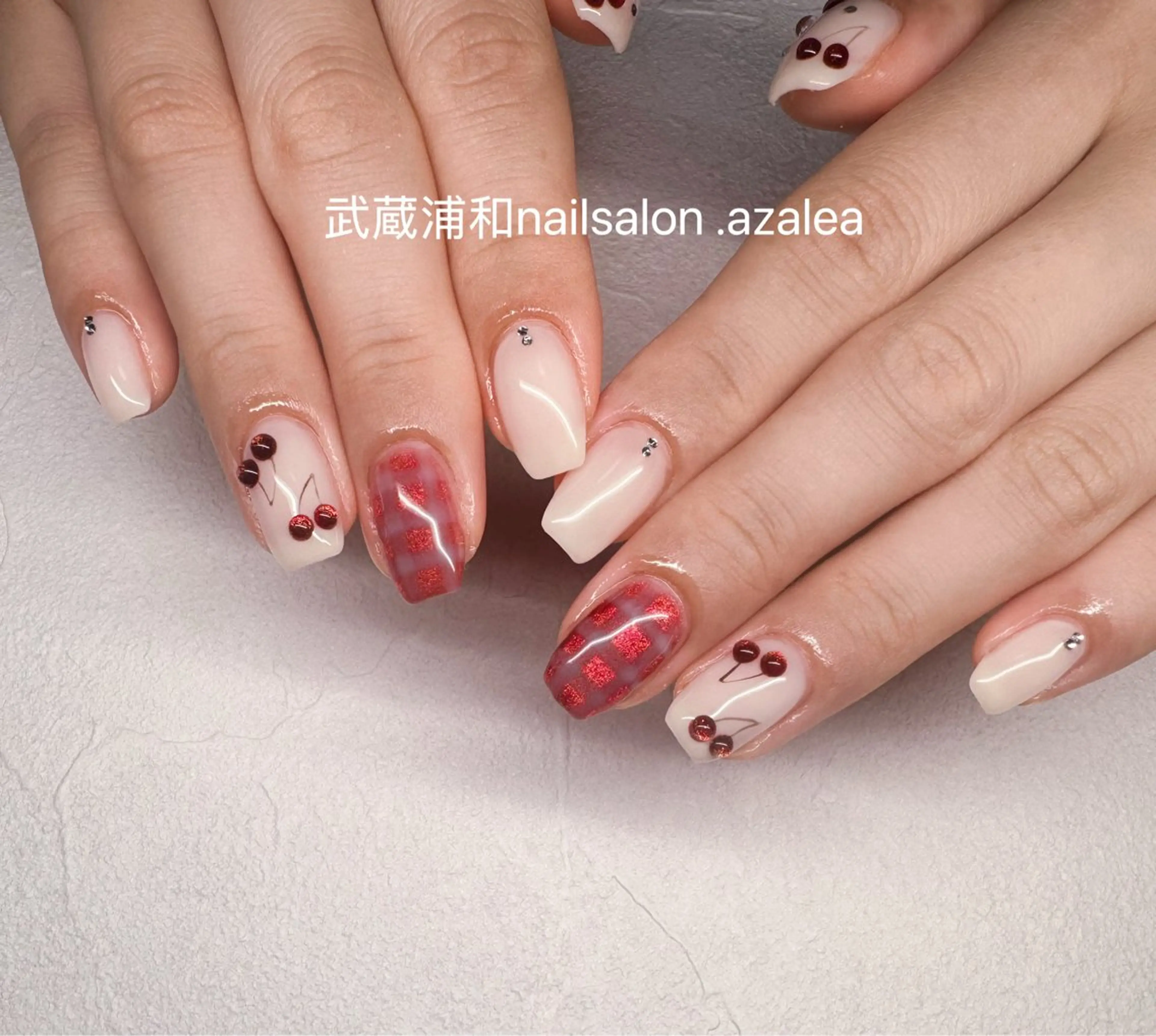 ネイル ハンドネイル R inのネイルデザイン