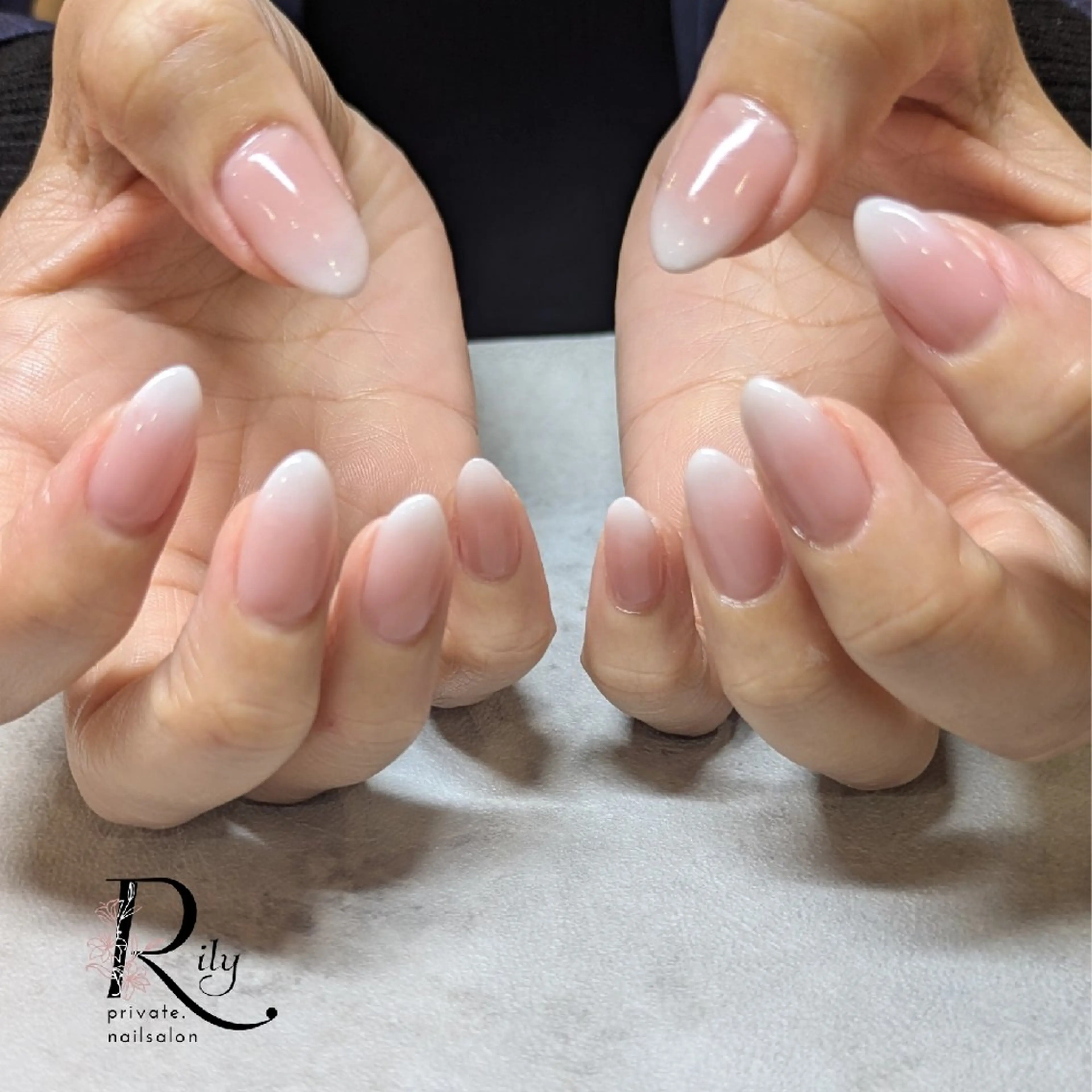 ネイル グラデーション ハンドネイル nailsalon Rilyのネイルデザイン