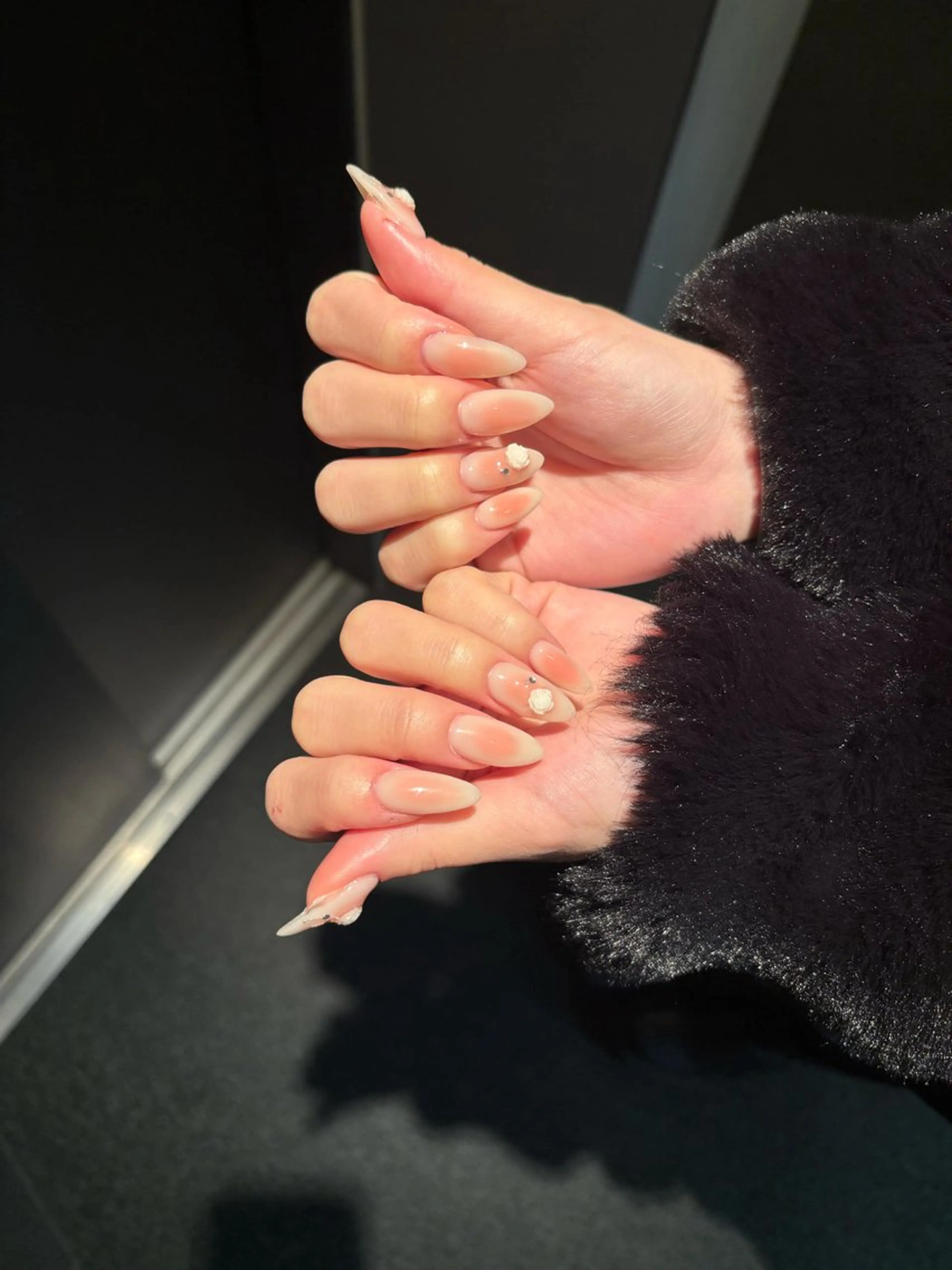 ネイル チークネイル 春ネイル ハンドネイル ANA.CHUO NAILSのネイルデザイン