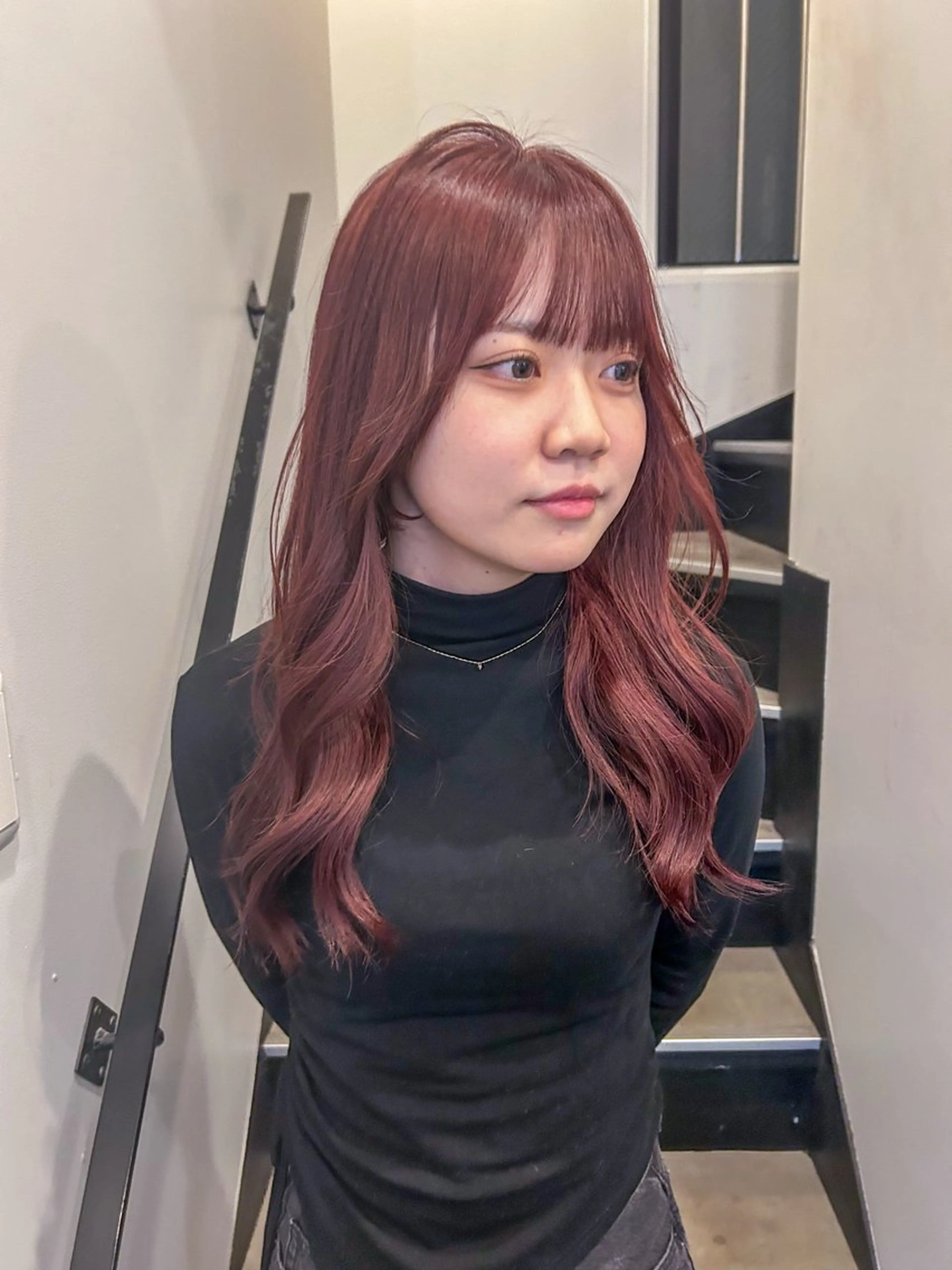 ロング メイ🩰透明感カラー レイヤーカットのヘアスタイル