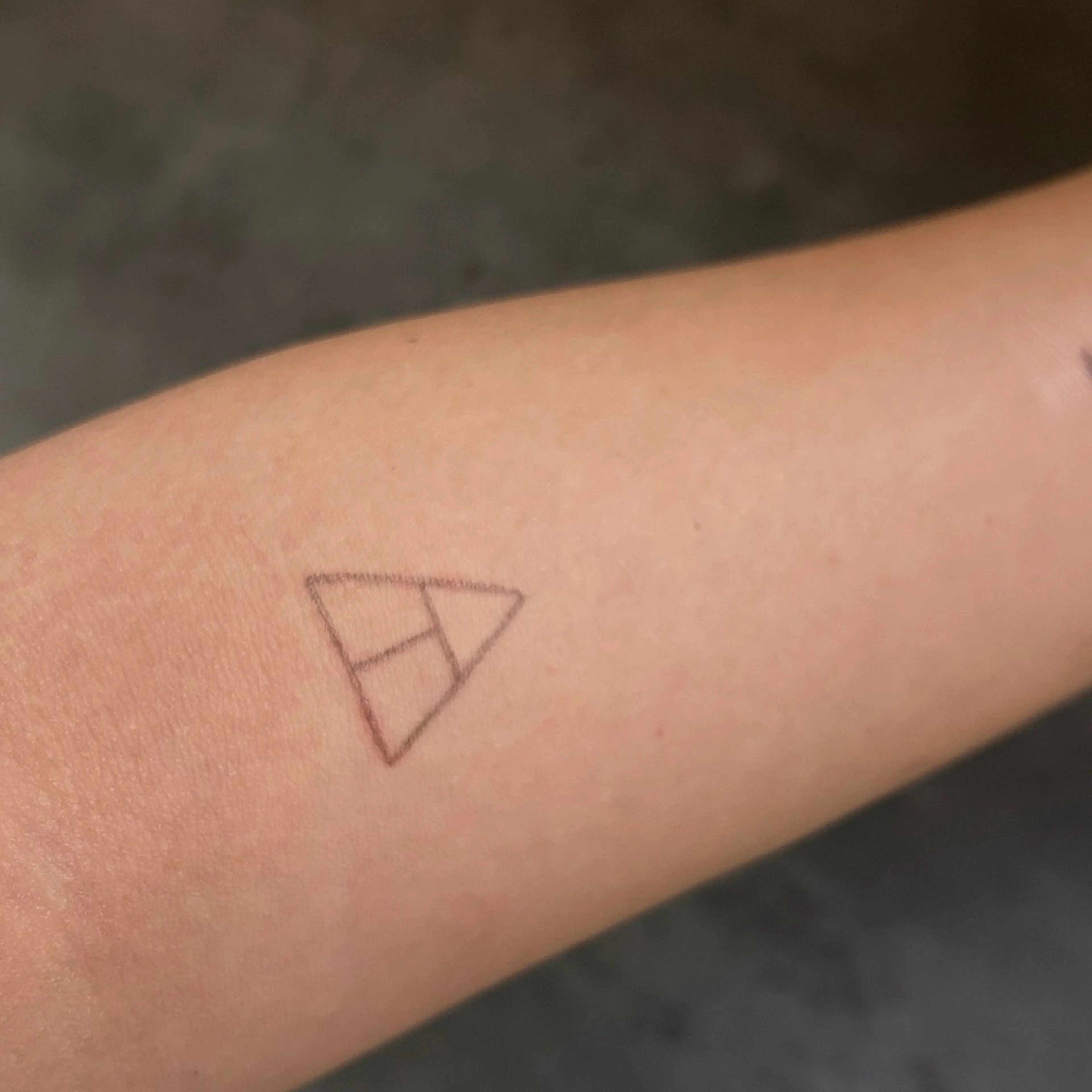 Ray. /綺麗目ニュアンスのネイルデザイン