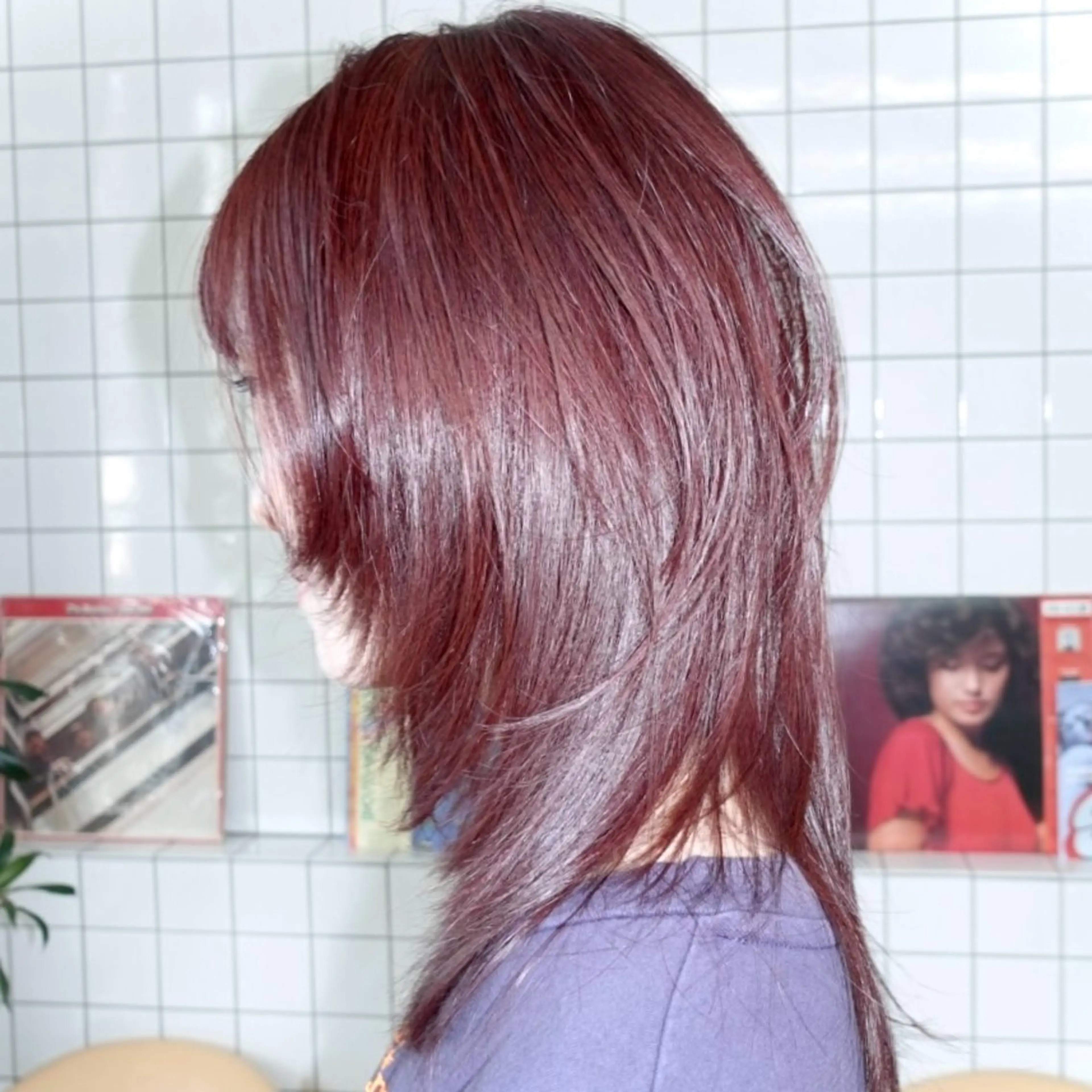 セミロング カラー 黒髪 ブルーカラー ブルーブラック ハッシュカット レイヤーカット カット ヘアカラー トリートメント momo もものヘアスタイル