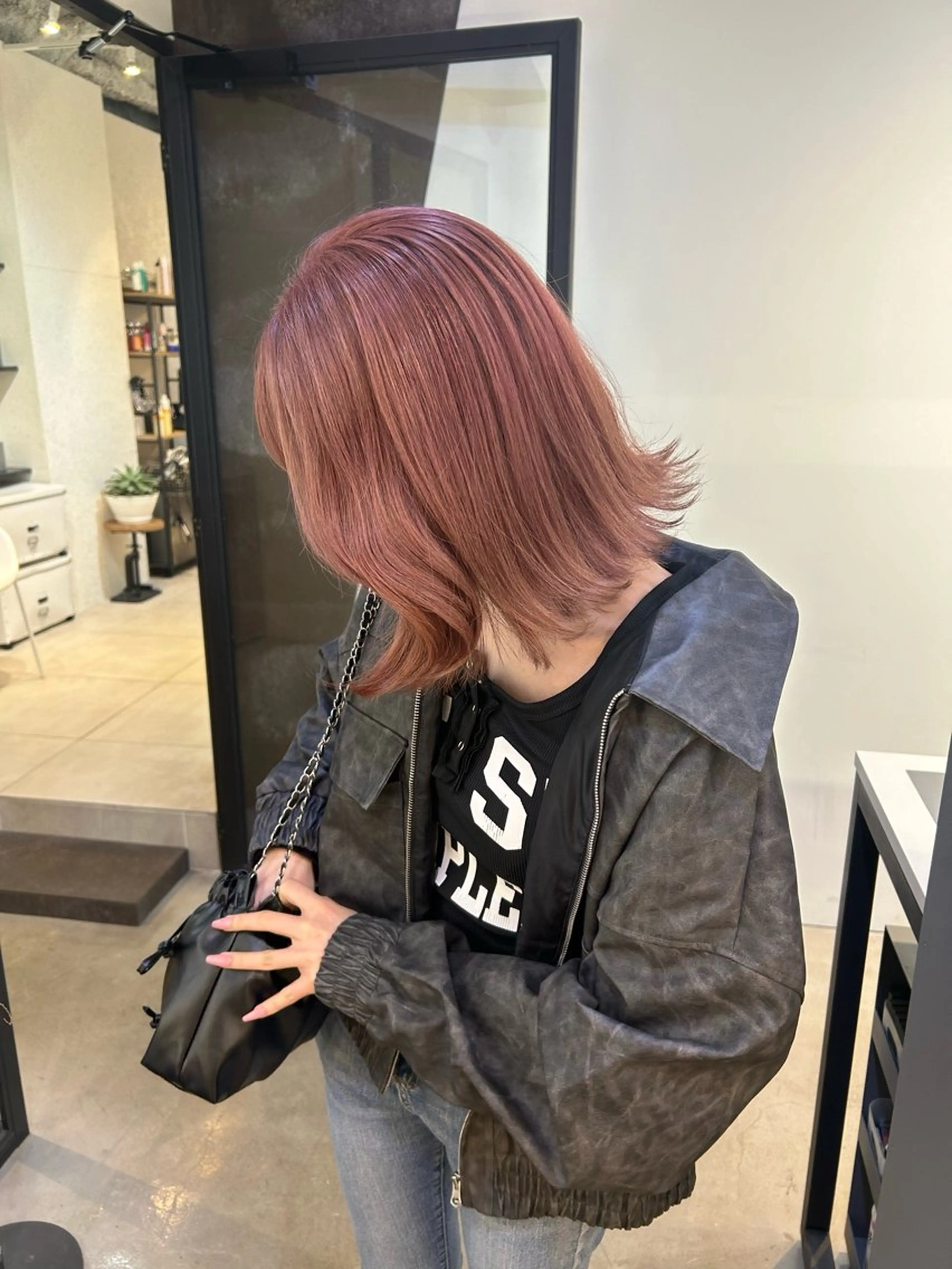 カラー ベージュカラー ダブルカラー ピンクカラー ピンクベージュ にかいどうさよ /札幌美容師のヘアスタイル