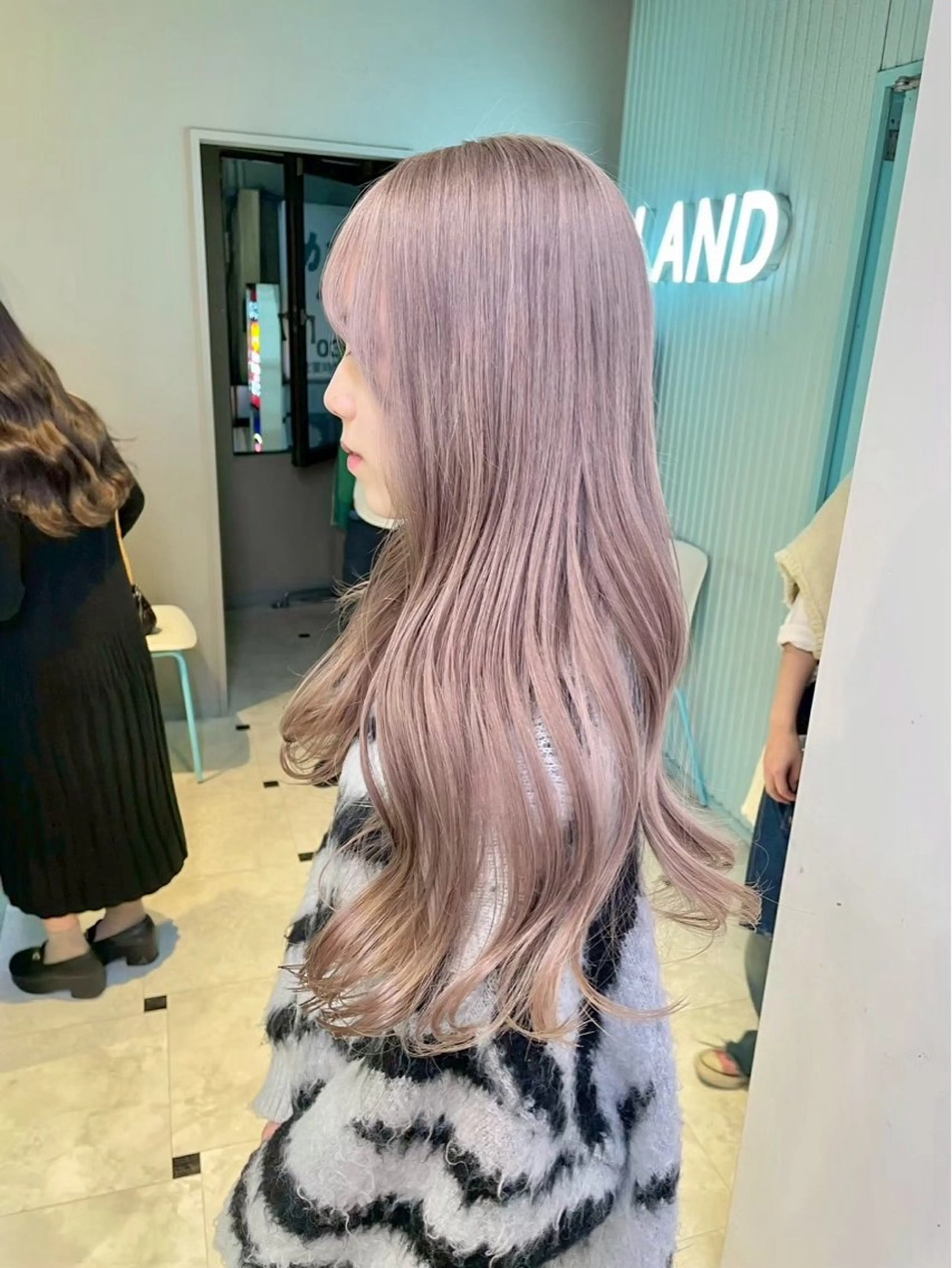 ロング カラー 曲がる縮毛矯正✨️ パーマ🌀 晃哉‎のヘアスタイル