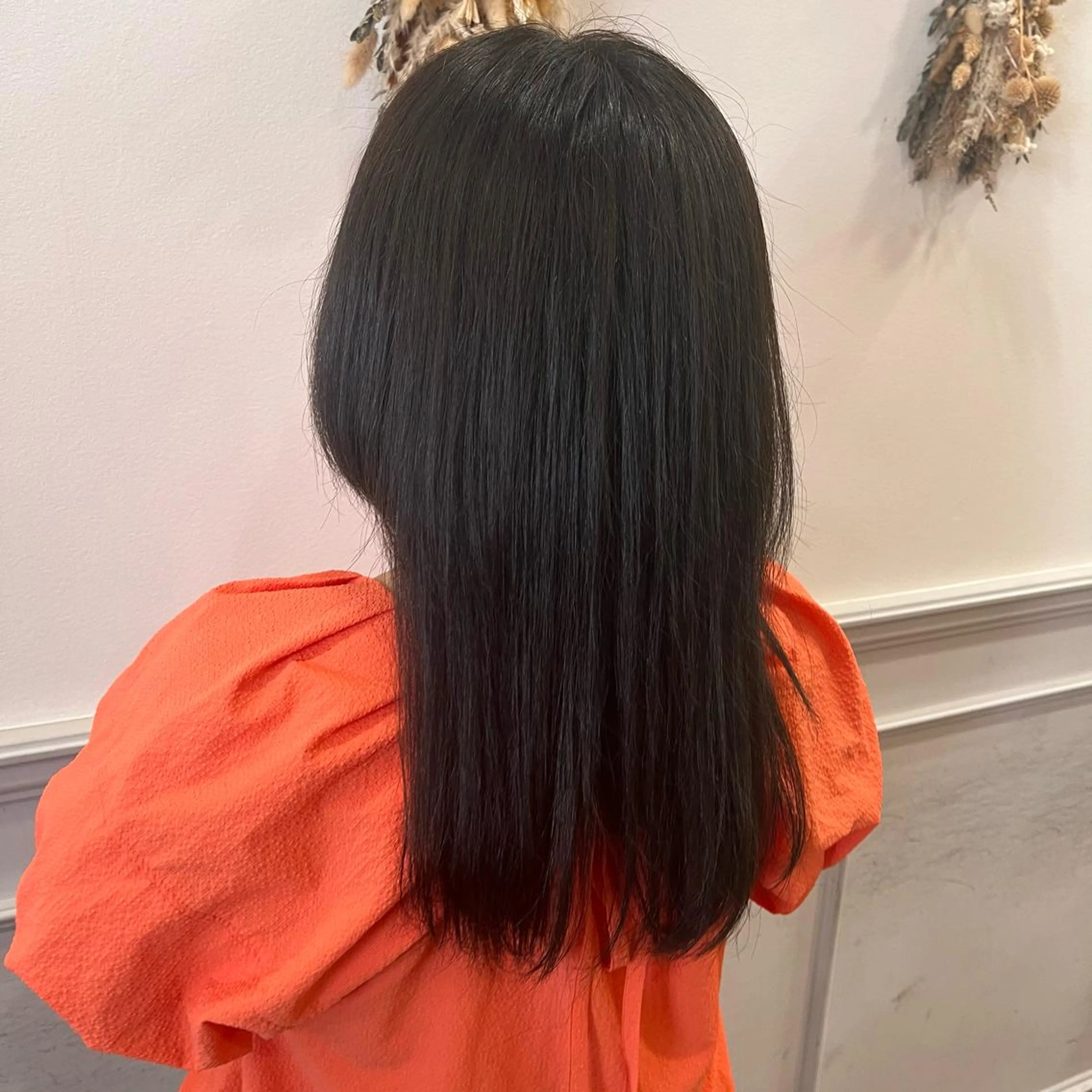 セミロング カラー 髪質改善 トリートメント よしだ しおりのヘアスタイル